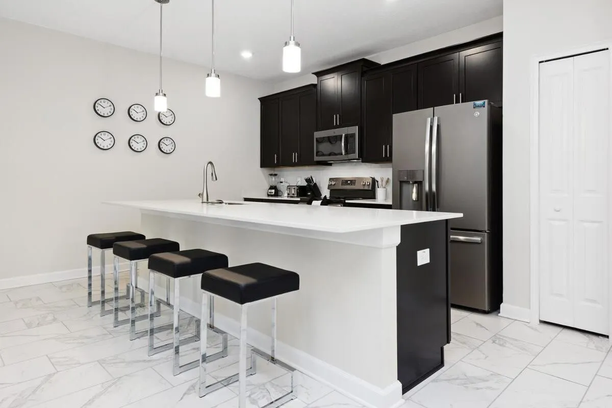 Four Bedrooms w/ Pool TownHome 4841