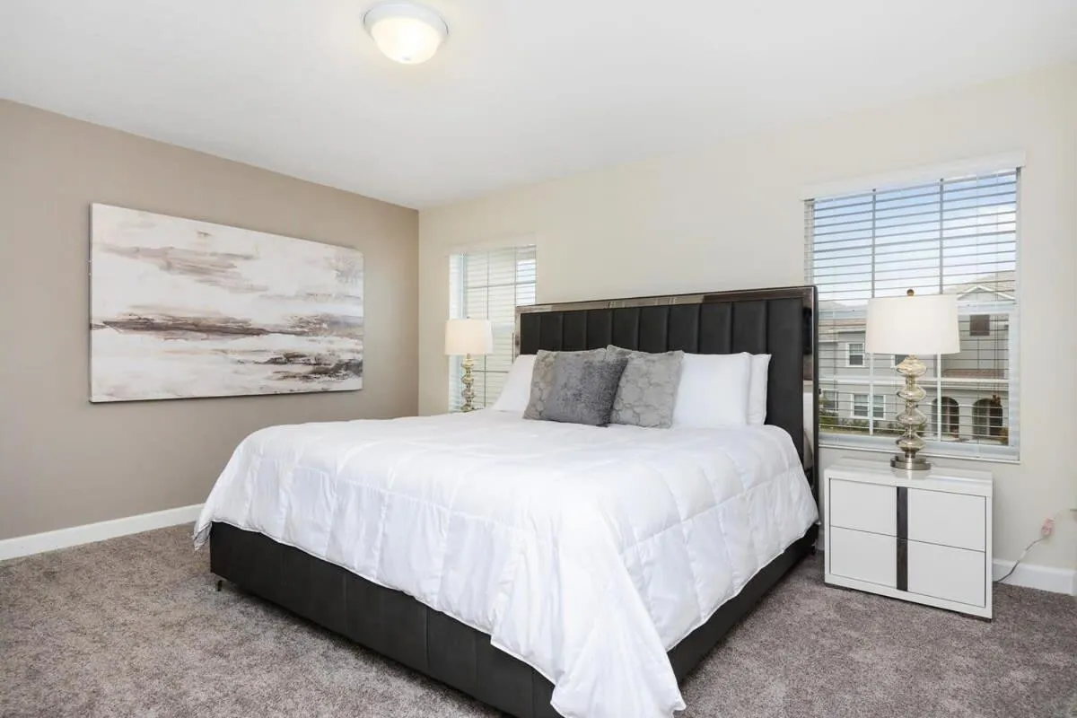 Bed in Four Bedrooms w/ Pool TownHome 4841