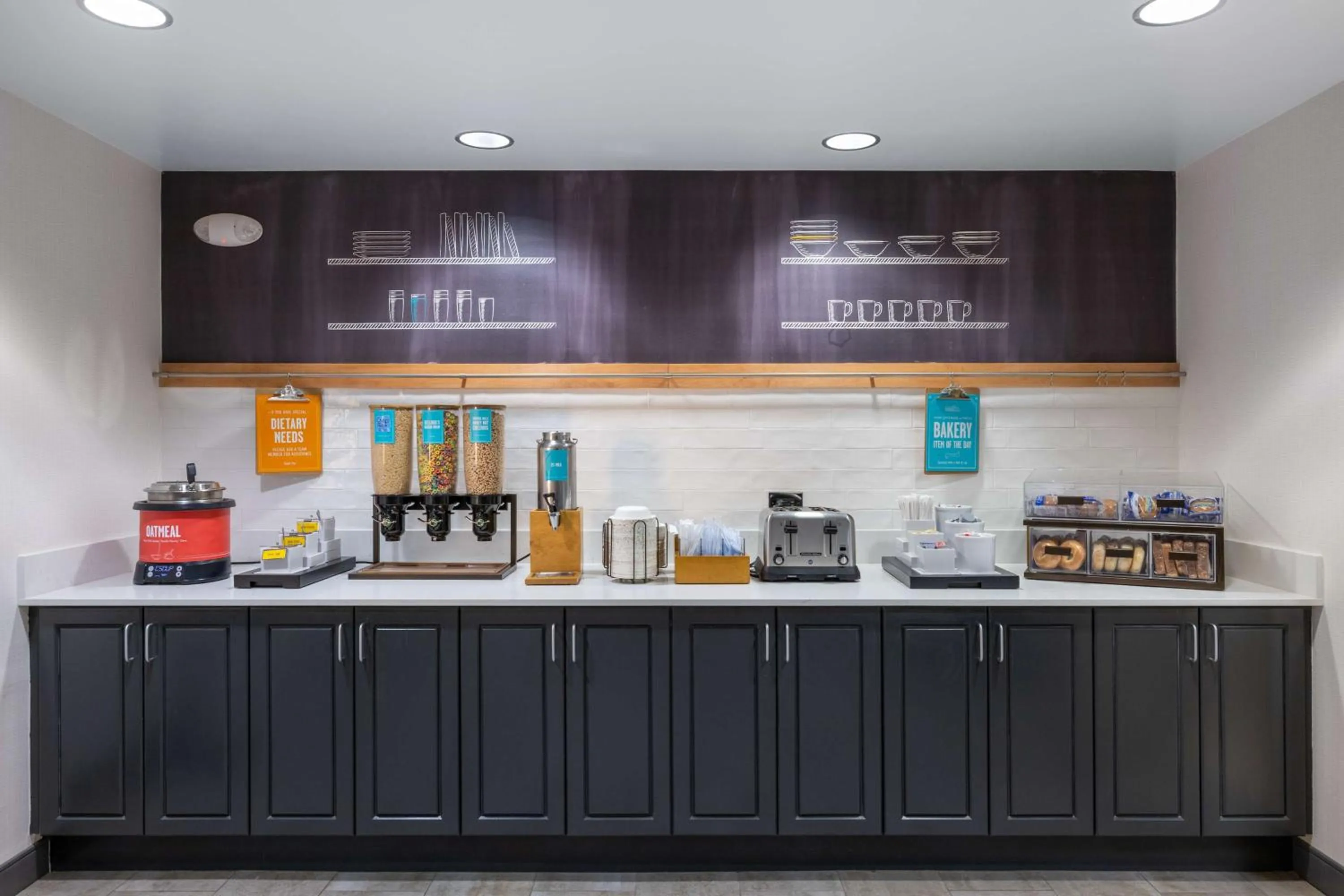 Breakfast in Newly Renovated-Hampton Inn & Suites Casper