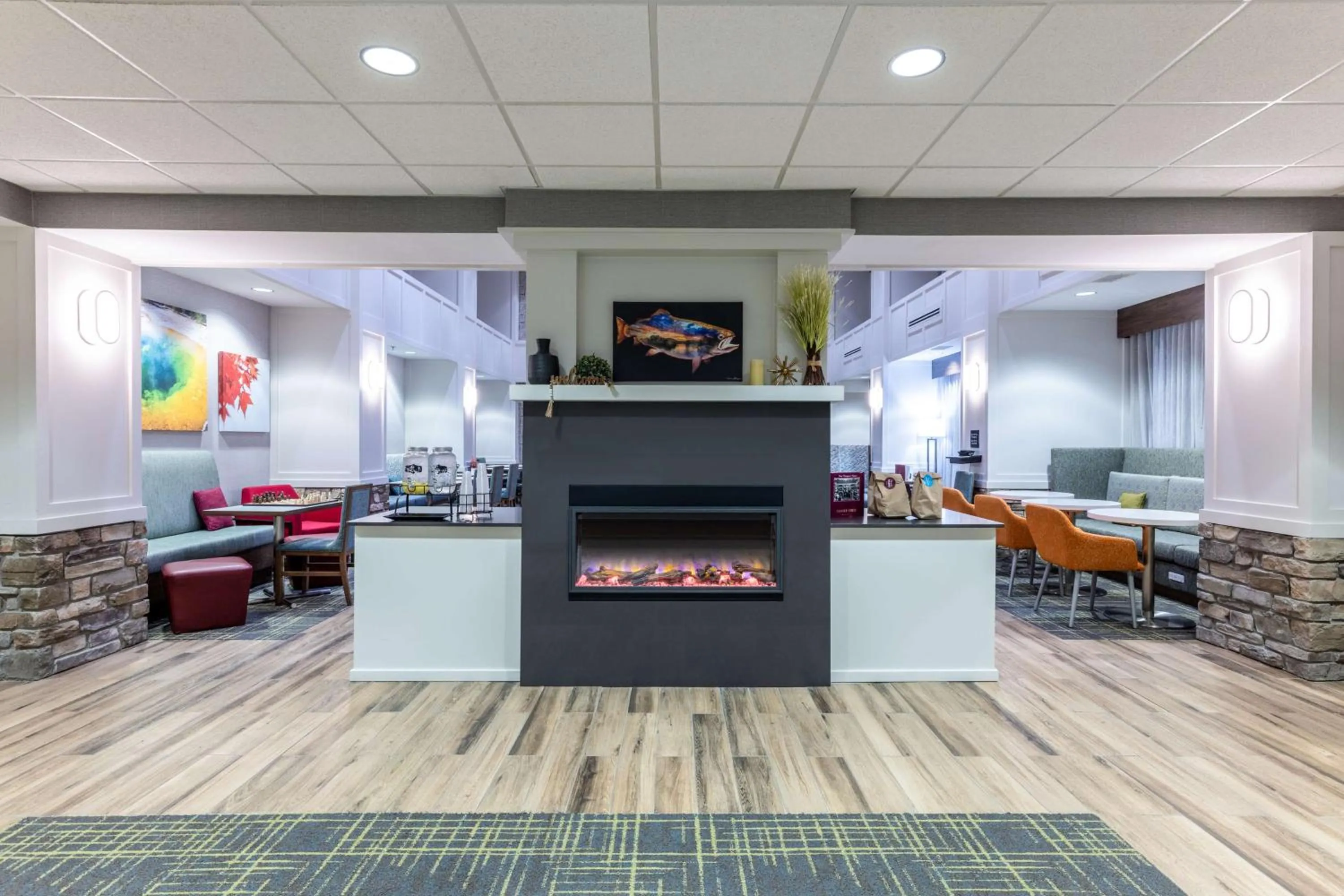 Lobby or reception in Newly Renovated-Hampton Inn & Suites Casper