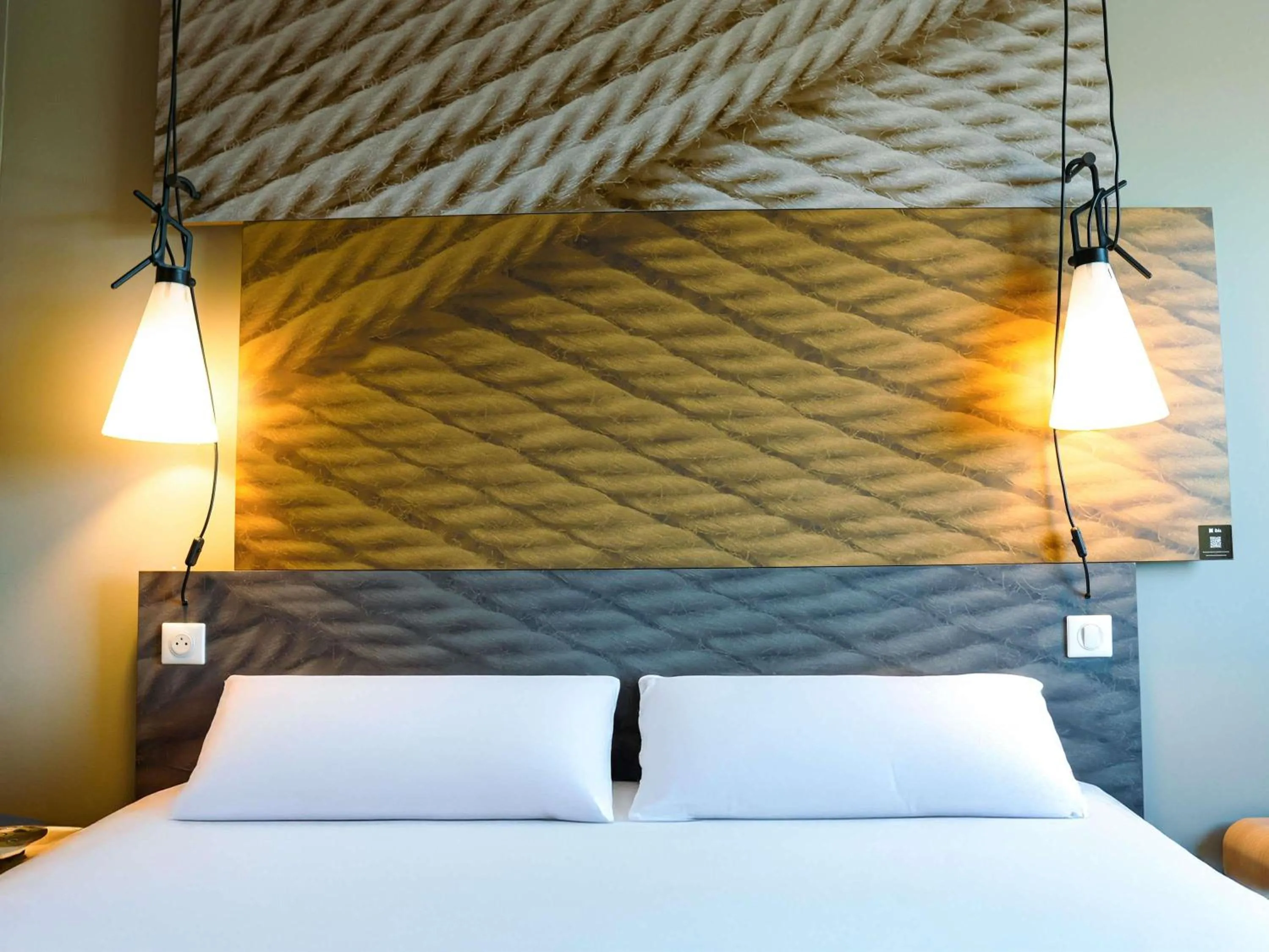 Bedroom, Bed in ibis Caen Porte De Bretagne