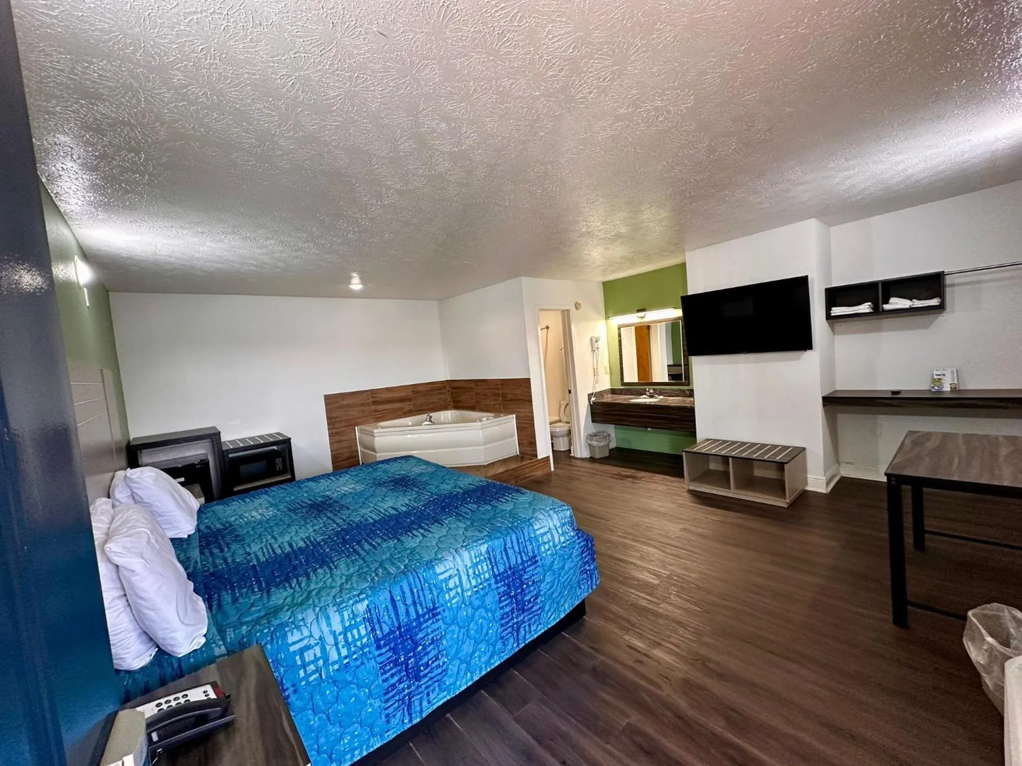 Bed in Briarstone Inn