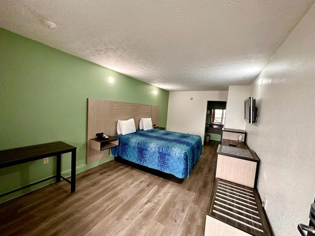 Bed in Briarstone Inn