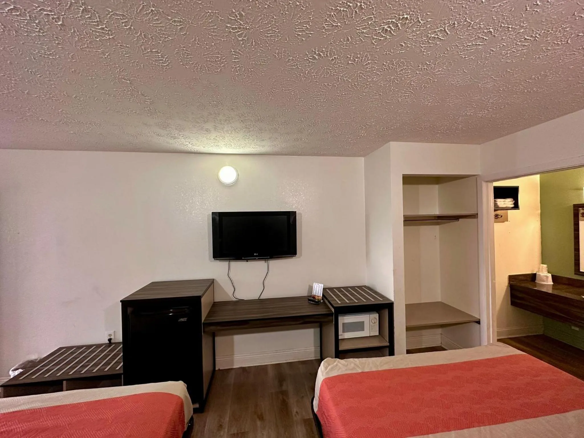 Bed in Briarstone Inn