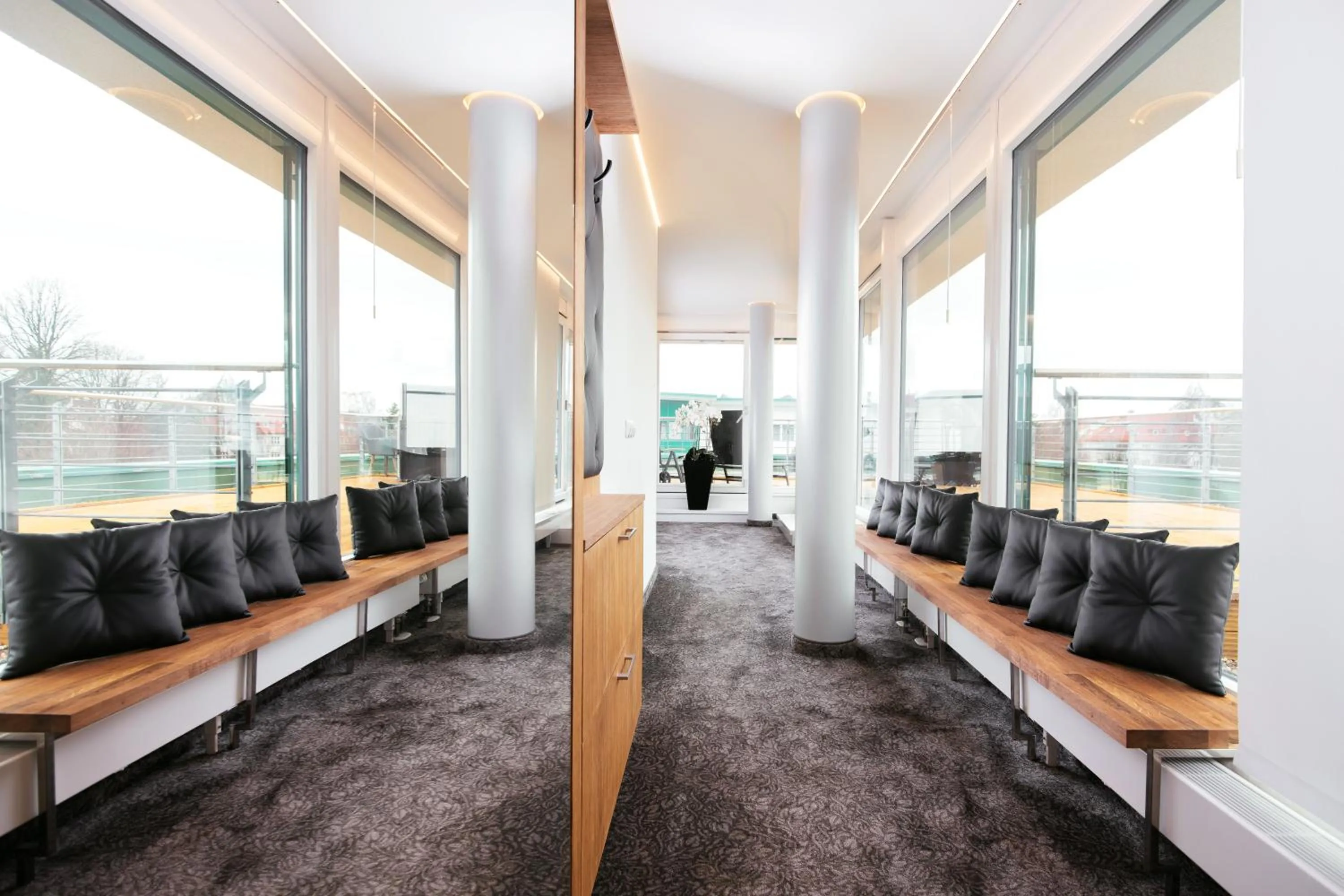 Seating area in Hotel Edison