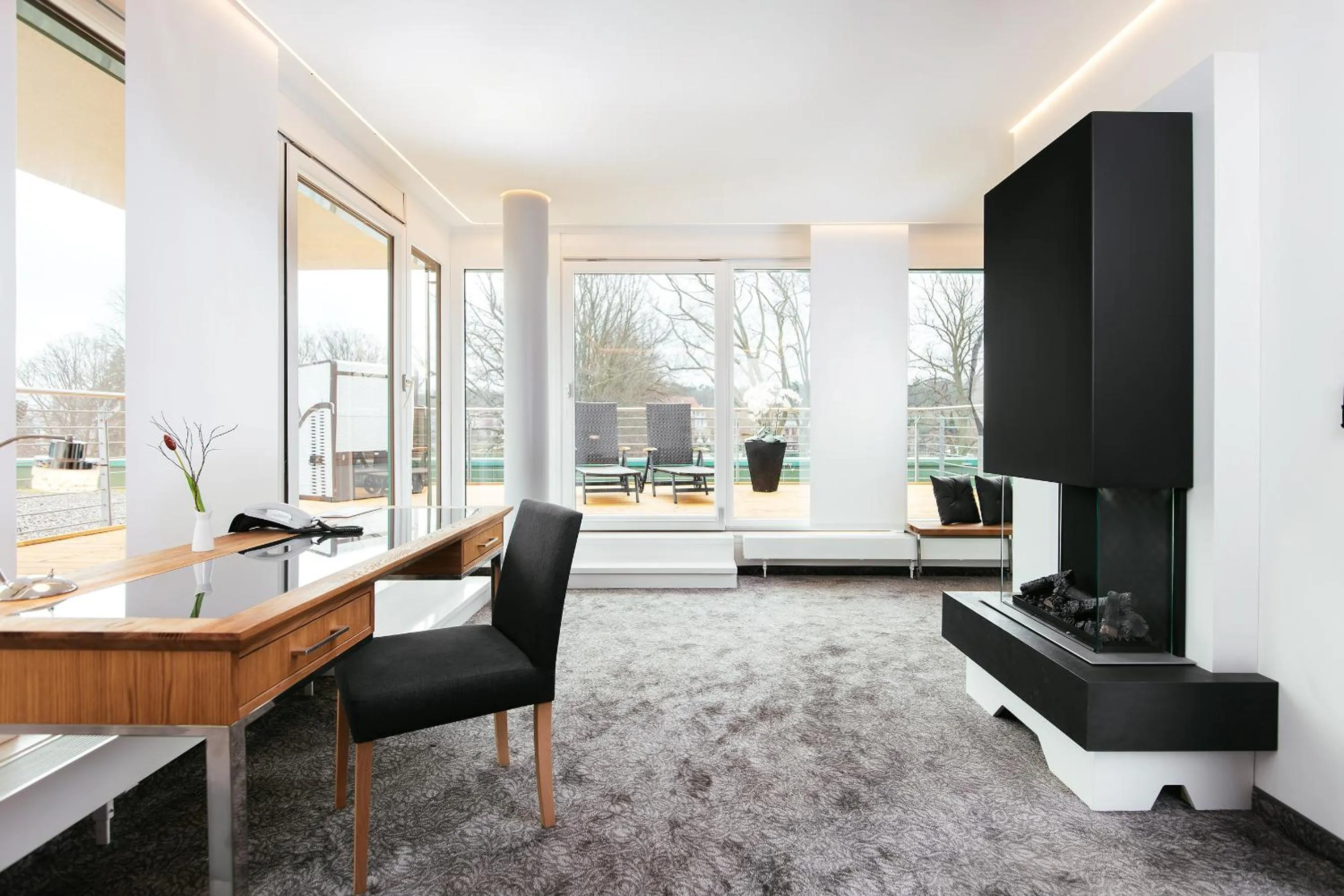 Seating area in Hotel Edison