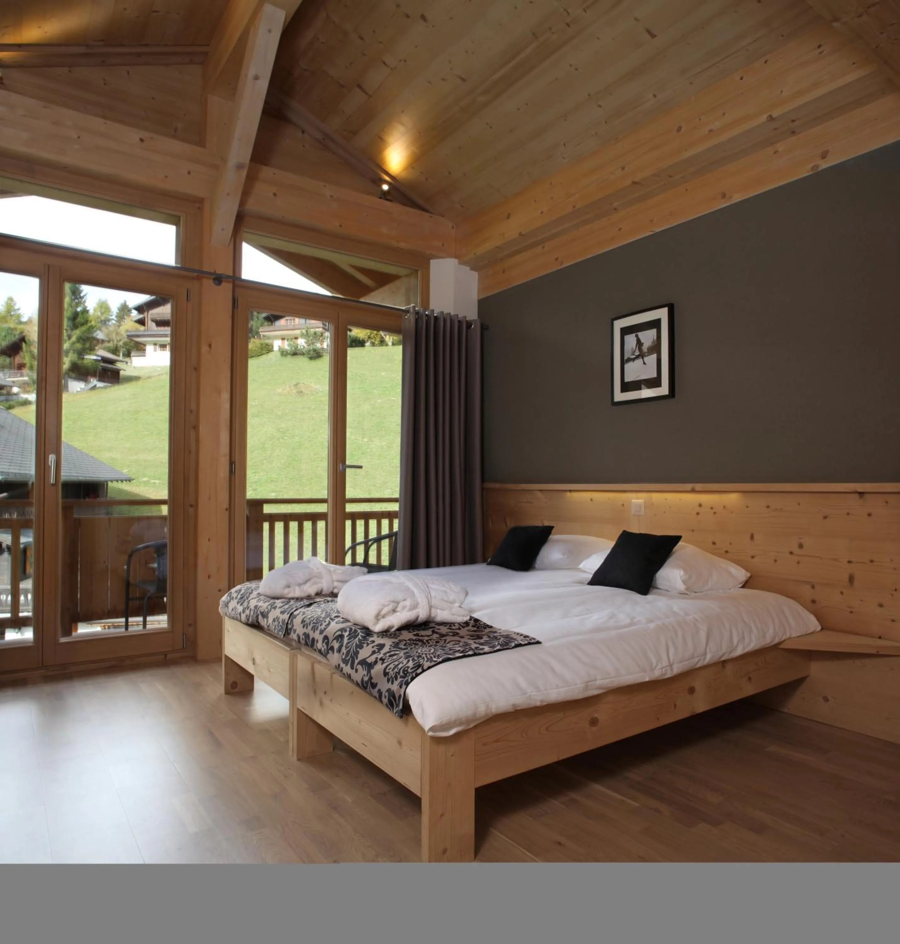 Photo of the whole room, Bed in Helvetia hotel