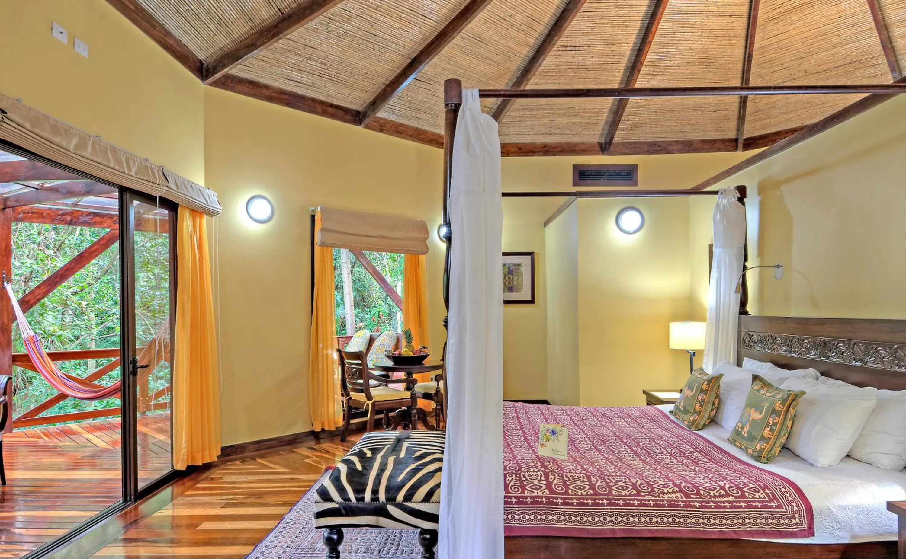 Bedroom, Bed in Nayara Gardens Bedroom, Bed in Nayara Gardens