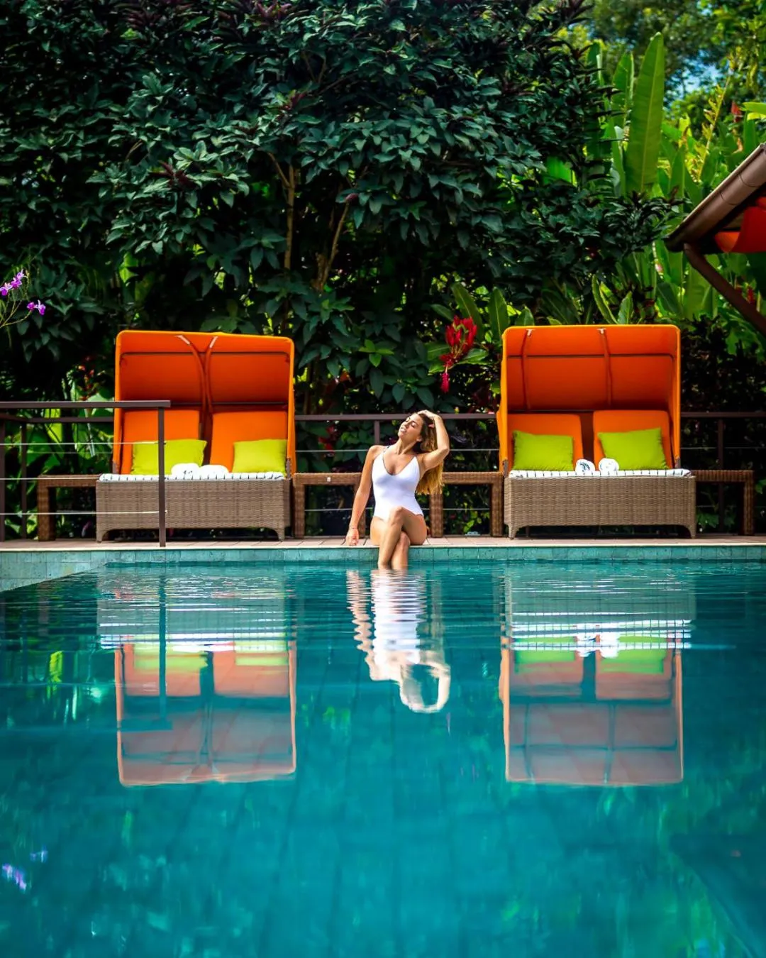 Swimming pool in Nayara Gardens