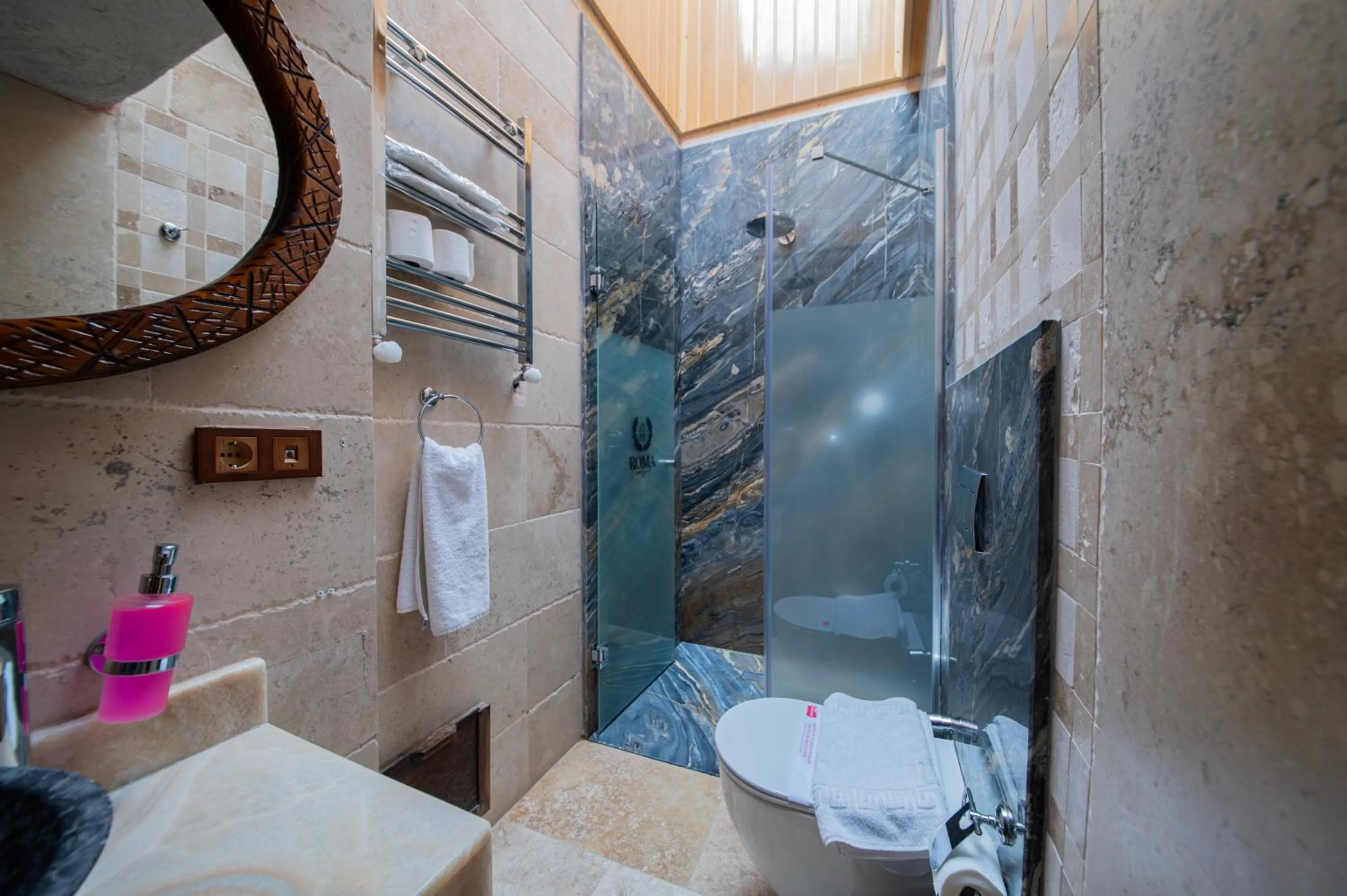 Bathroom in Roma Cave Suite