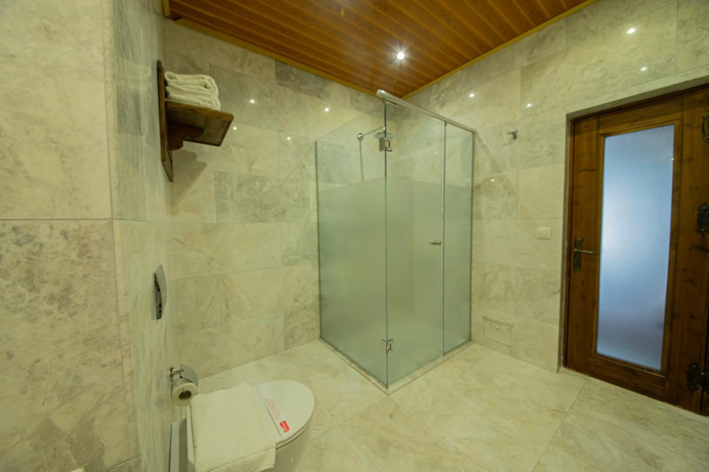 Shower in Roma Cave Suite