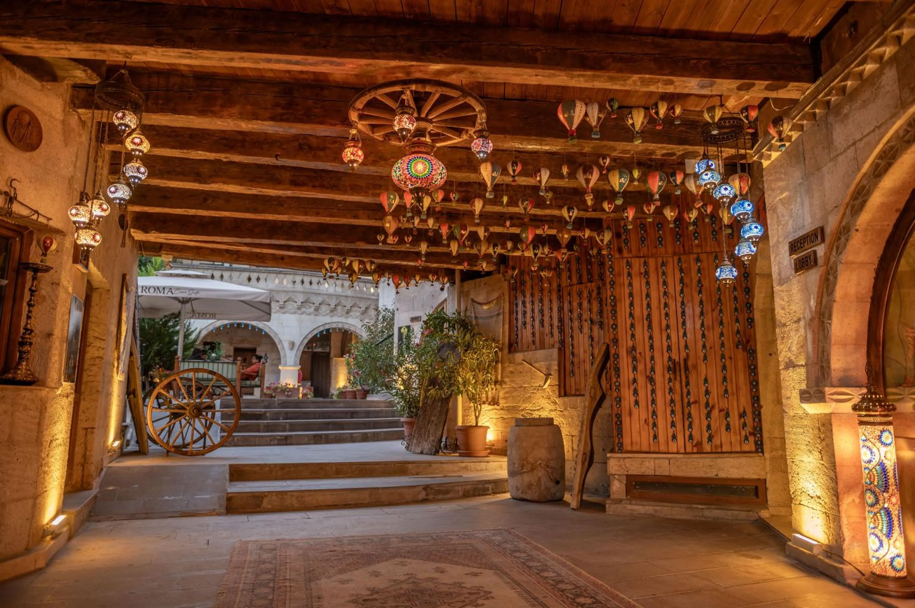 Garden view in Roma Cave Suite