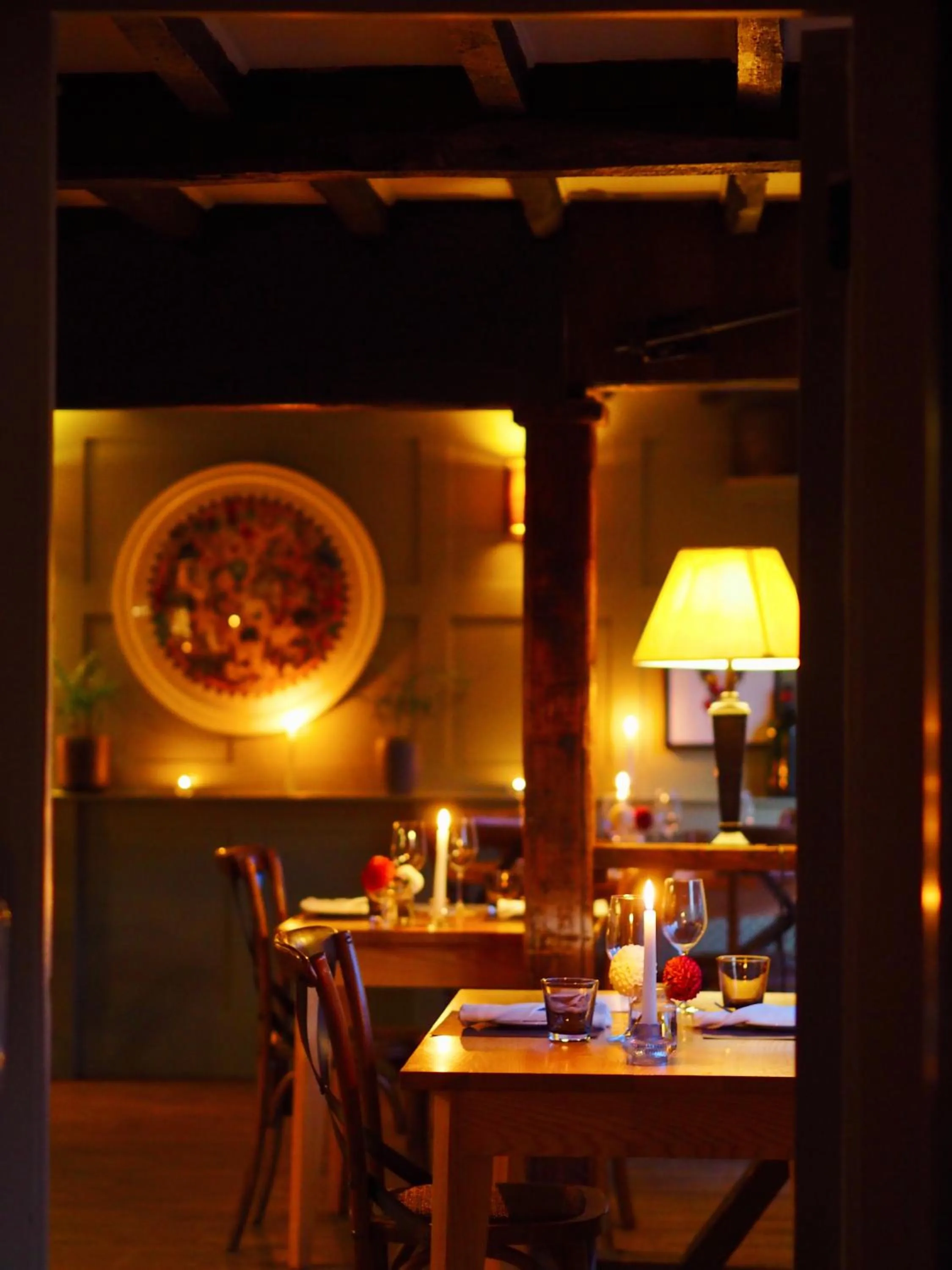 Restaurant/places to eat in The Greyhound on the Test Hotel