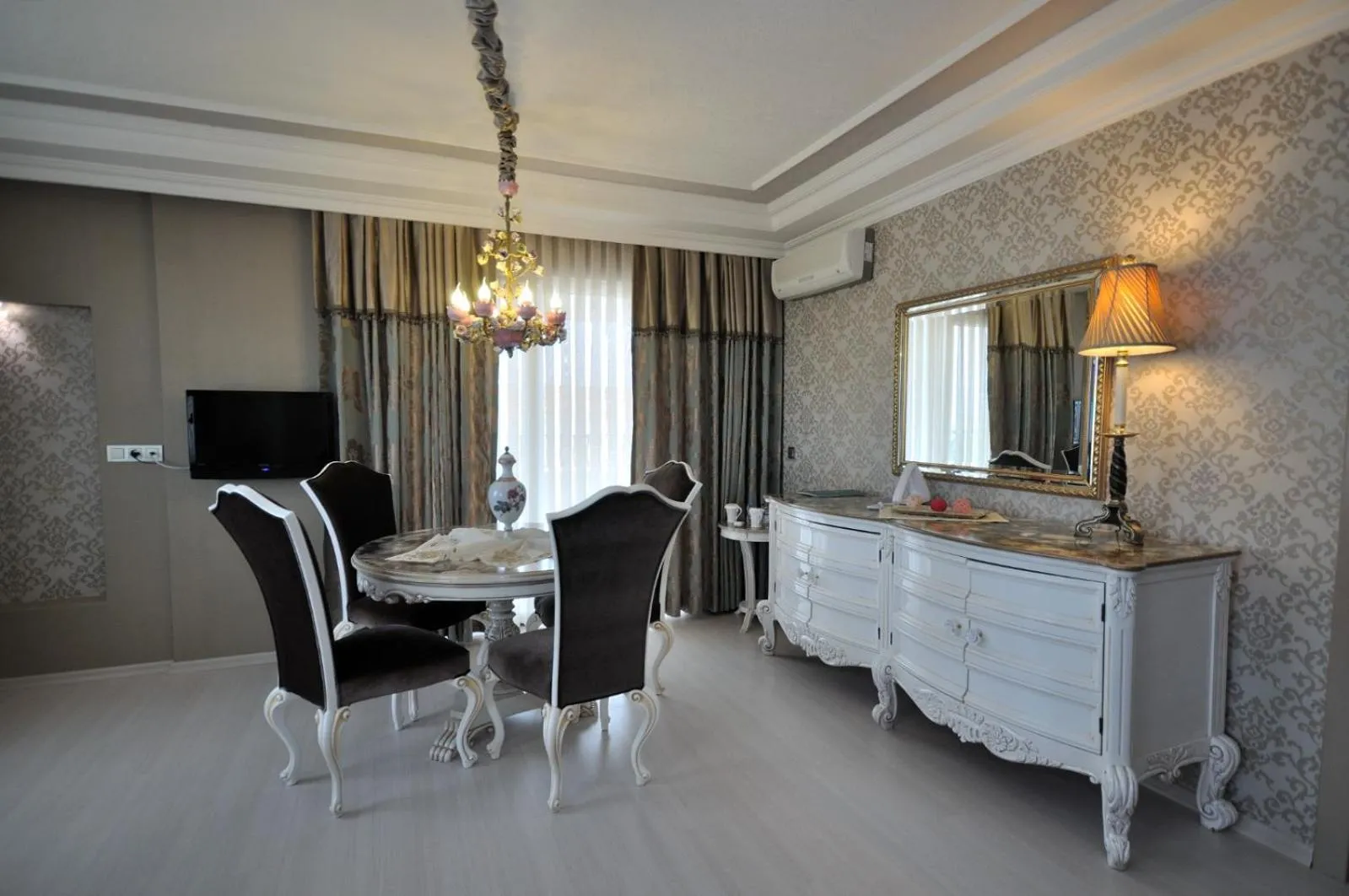 Library in Grand Atakum Hotel