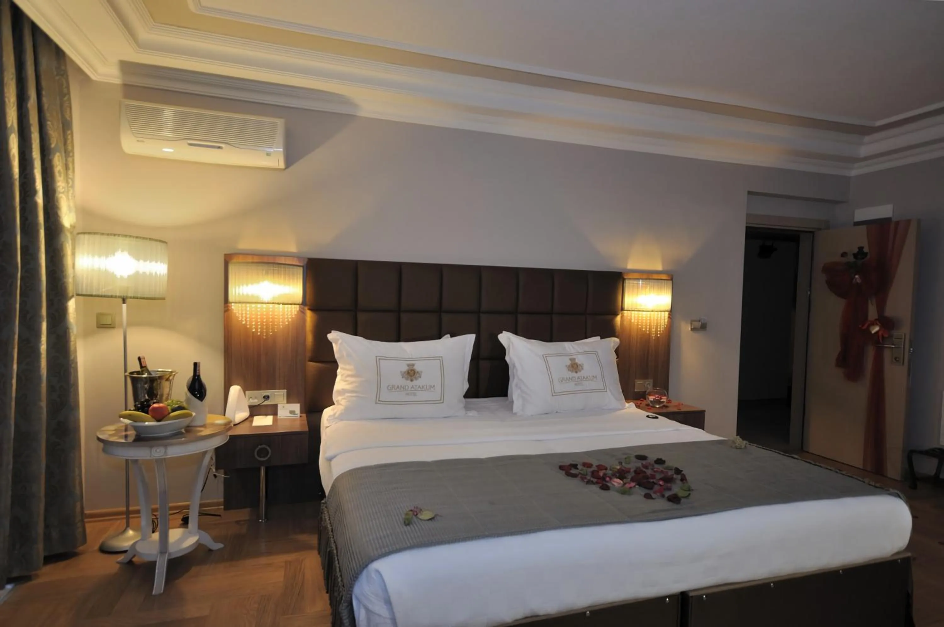 Bed in Grand Atakum Hotel