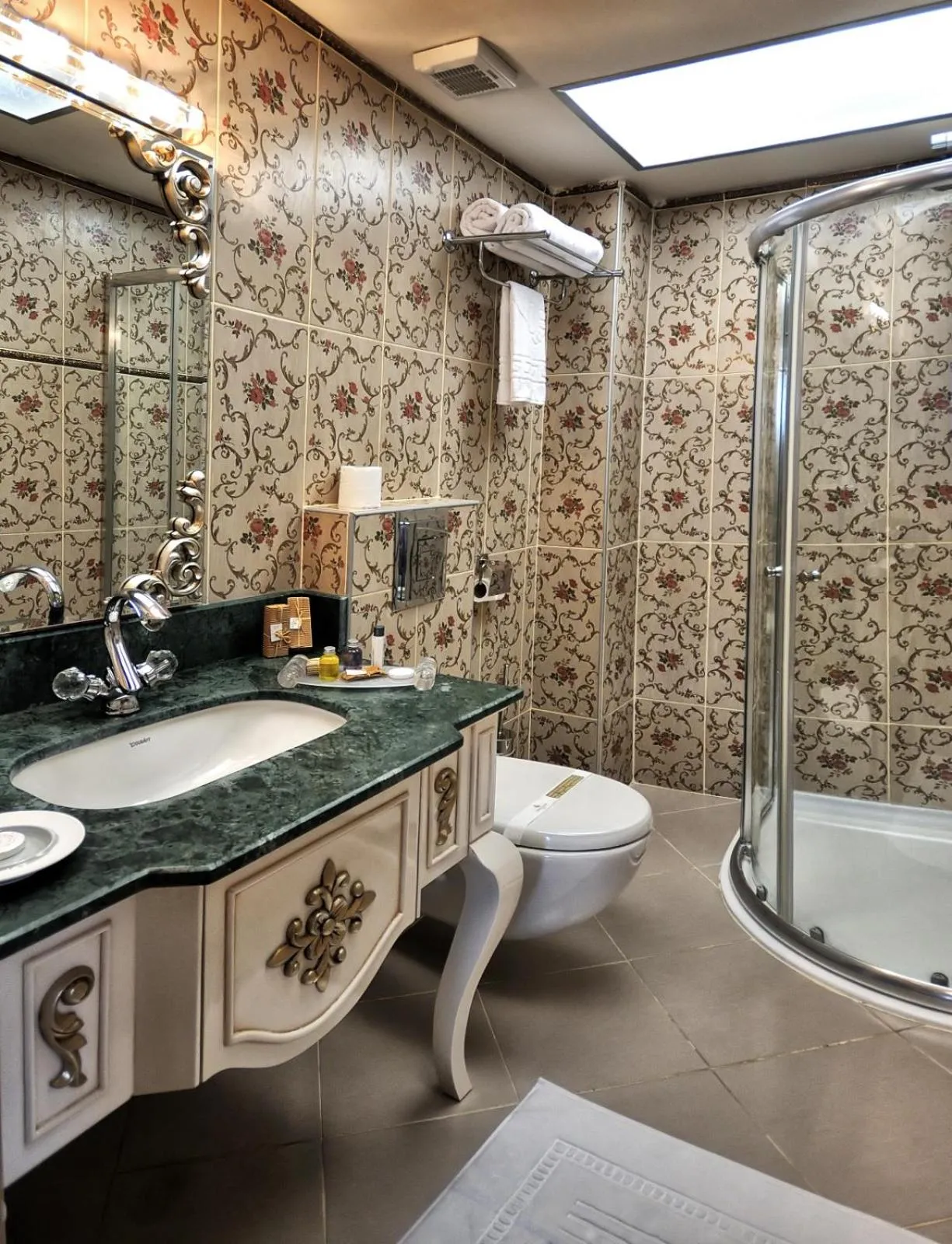 Toilet in Grand Atakum Hotel