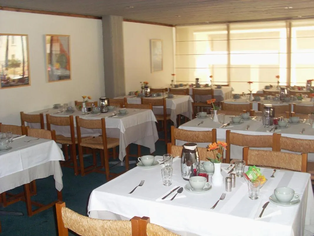 Restaurant/places to eat in Dioscouri Hotel