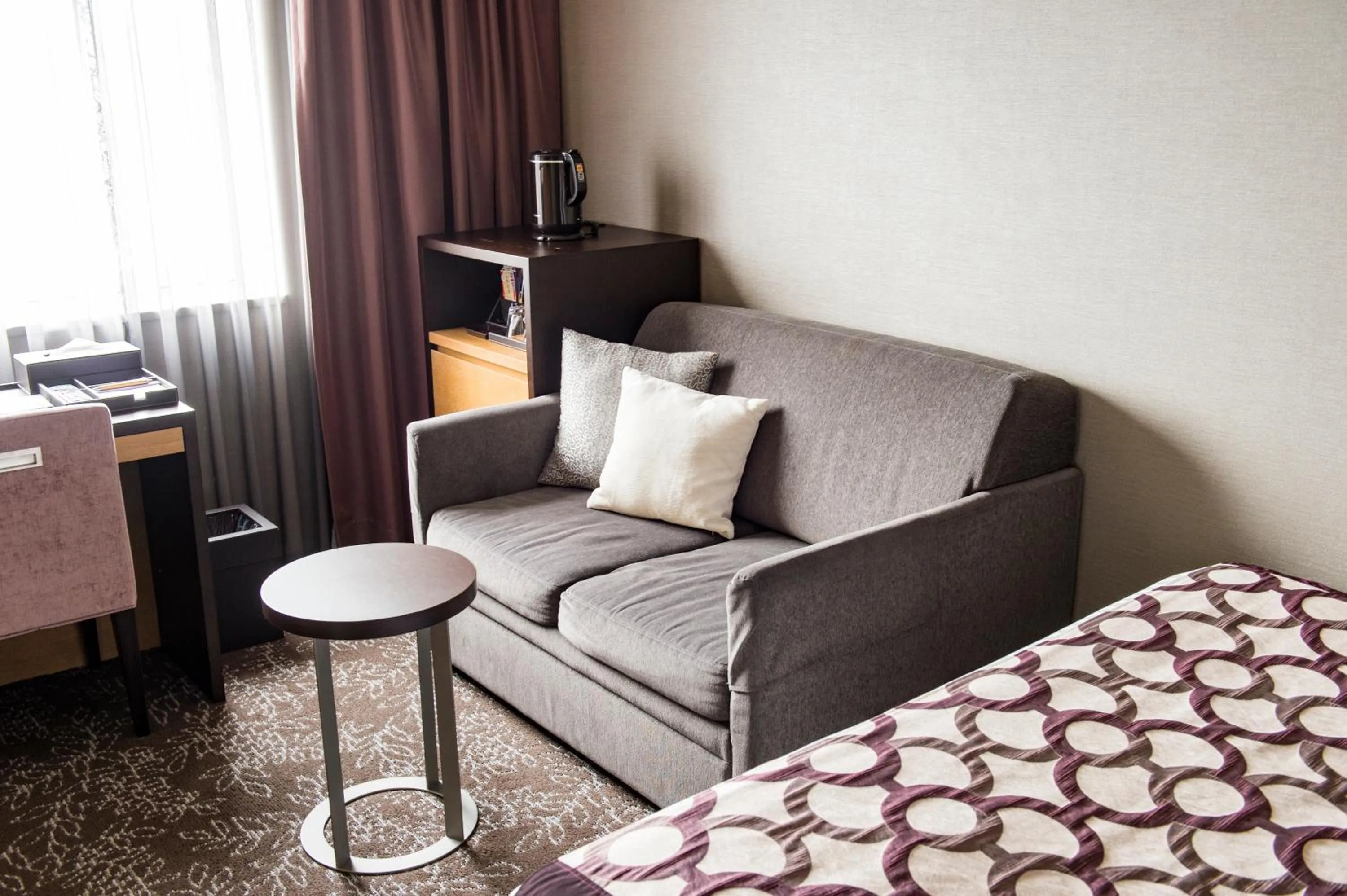 Living room, Bed in Hotel Ole