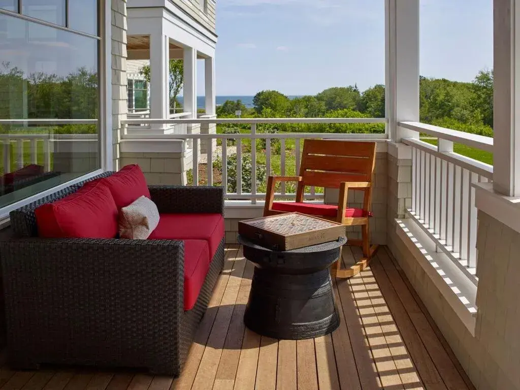 Balcony/Terrace in Inn By the Sea