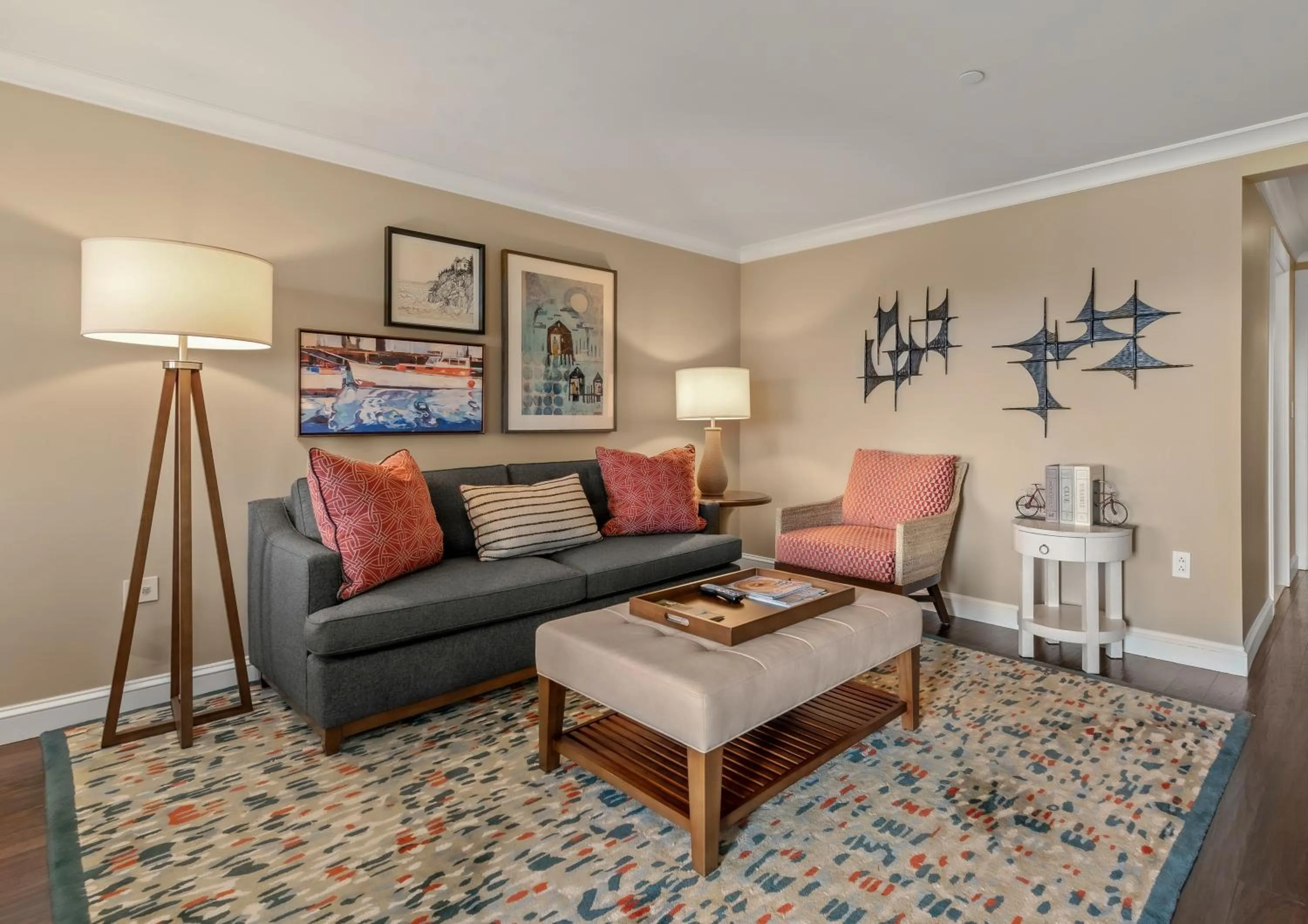 Living room in Inn By the Sea