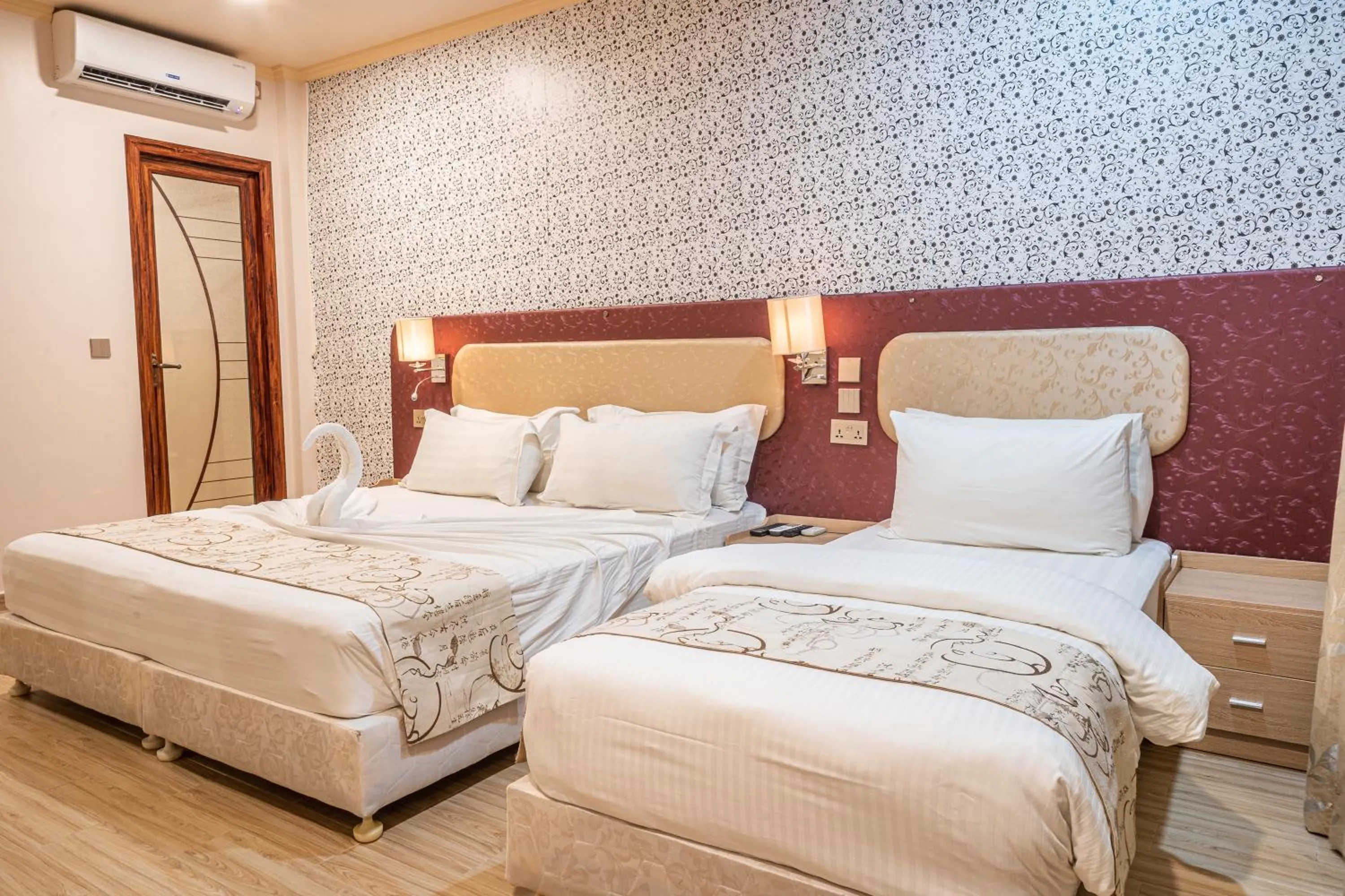 Bed in Sunrise Beach