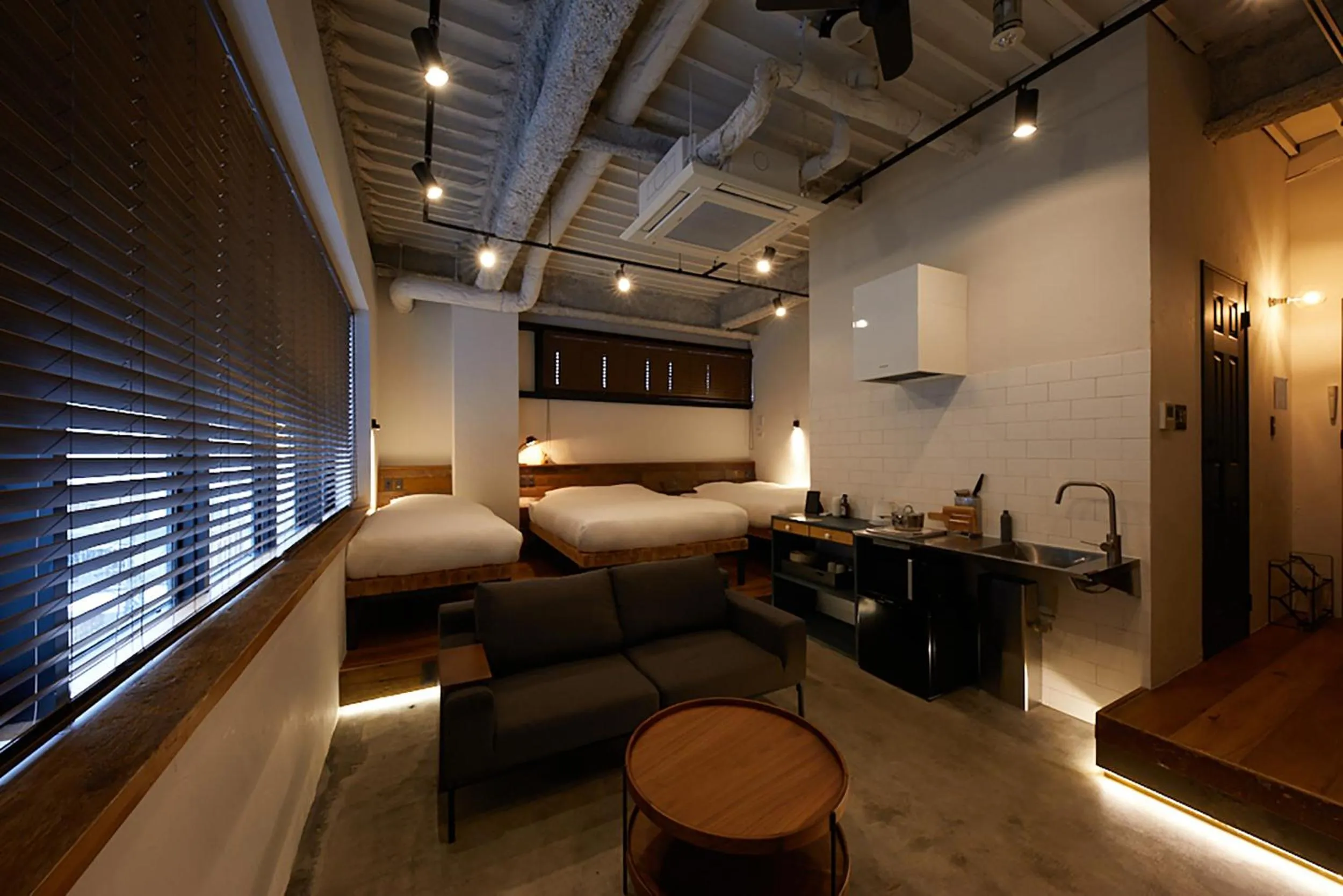 Living room, Bed in mizuka Imaizumi 1 - unmanned hotel -