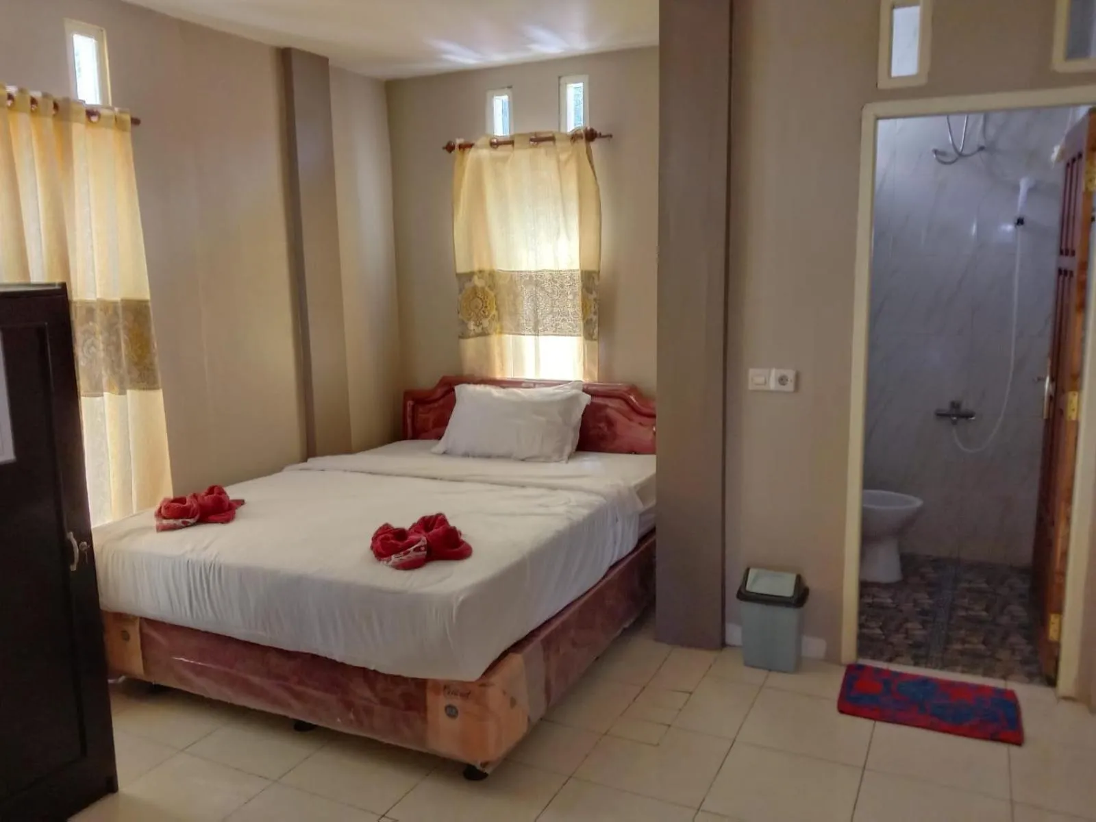 Bed in Hotel Edelweis 2 Bajawa