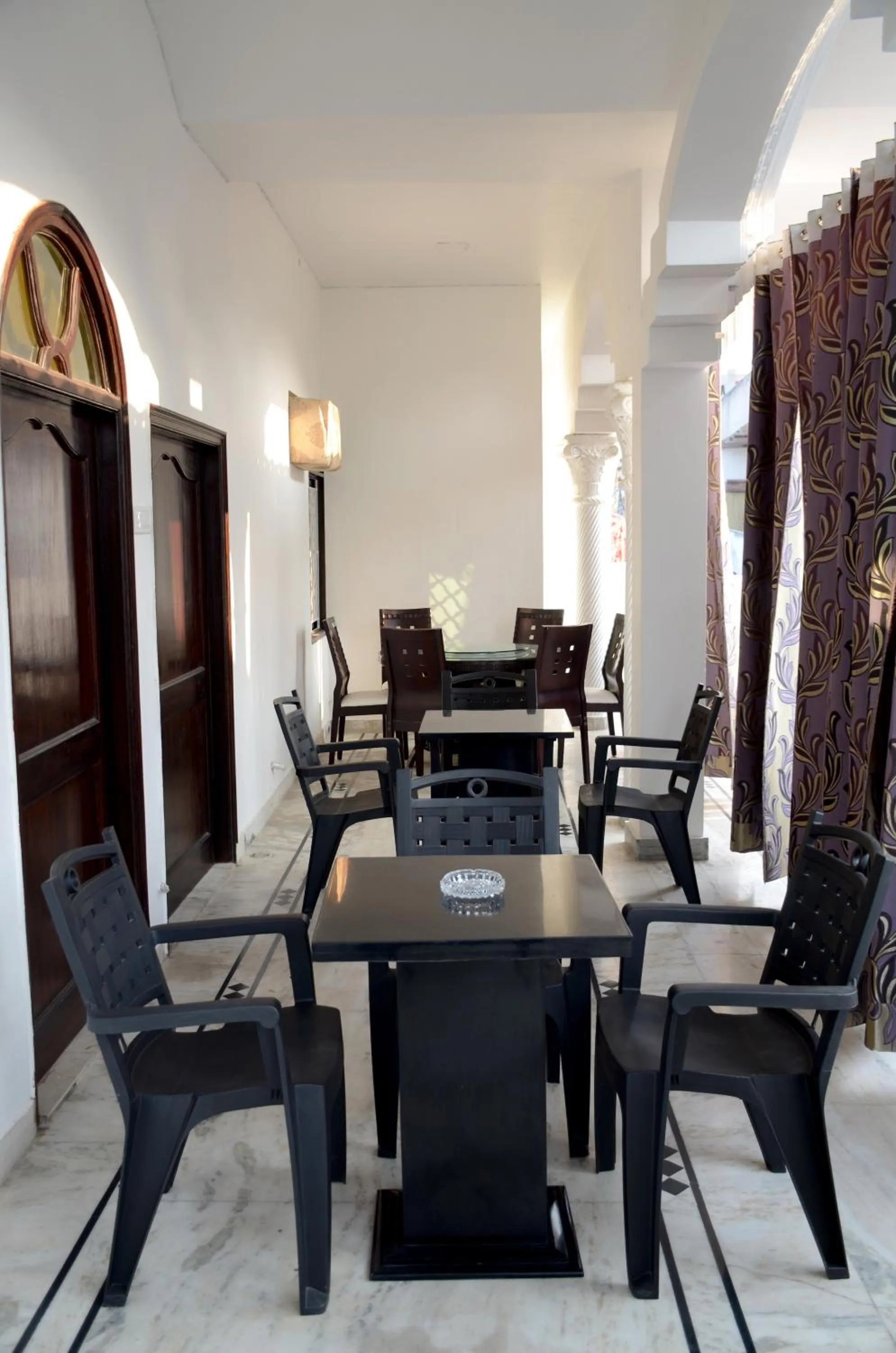 Taj Square A luxurious family homestay