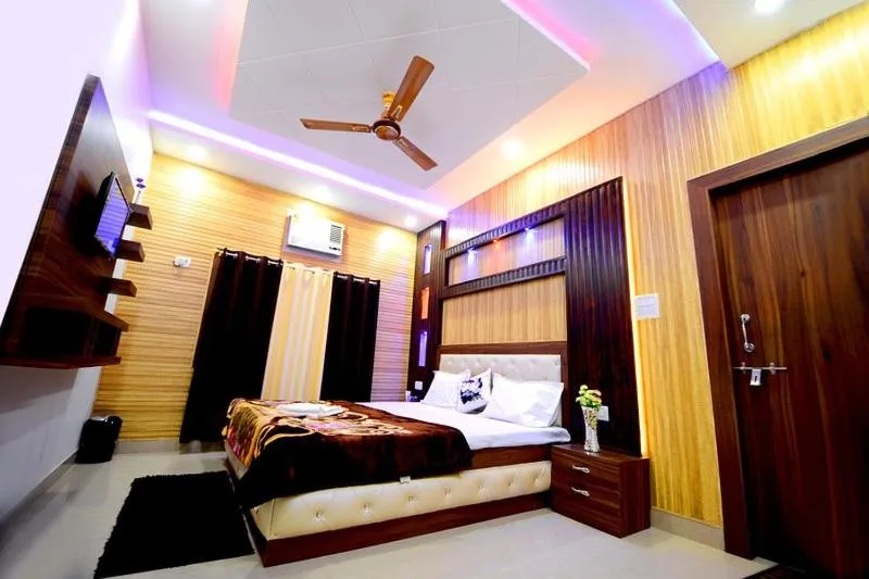 Bed in Taj Square A luxurious family homestay
