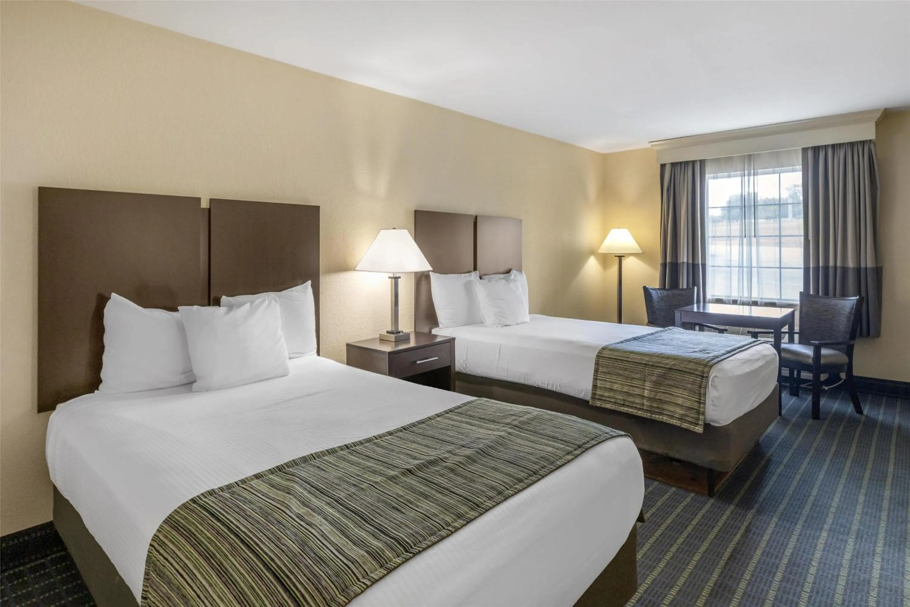 Bedroom, Bed in Best Western Parkside Inn