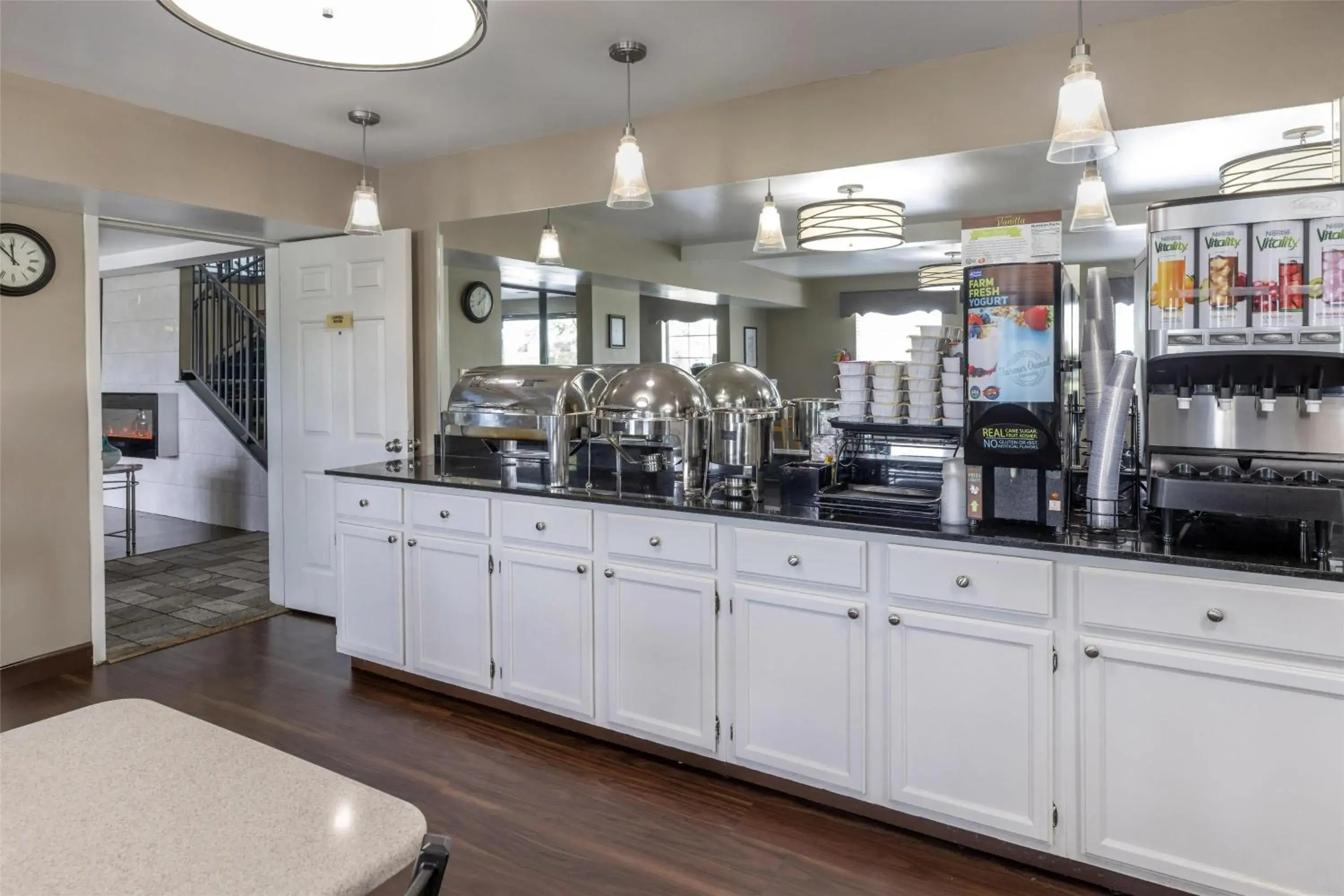 Breakfast in Best Western Parkside Inn Breakfast in Best Western Parkside Inn