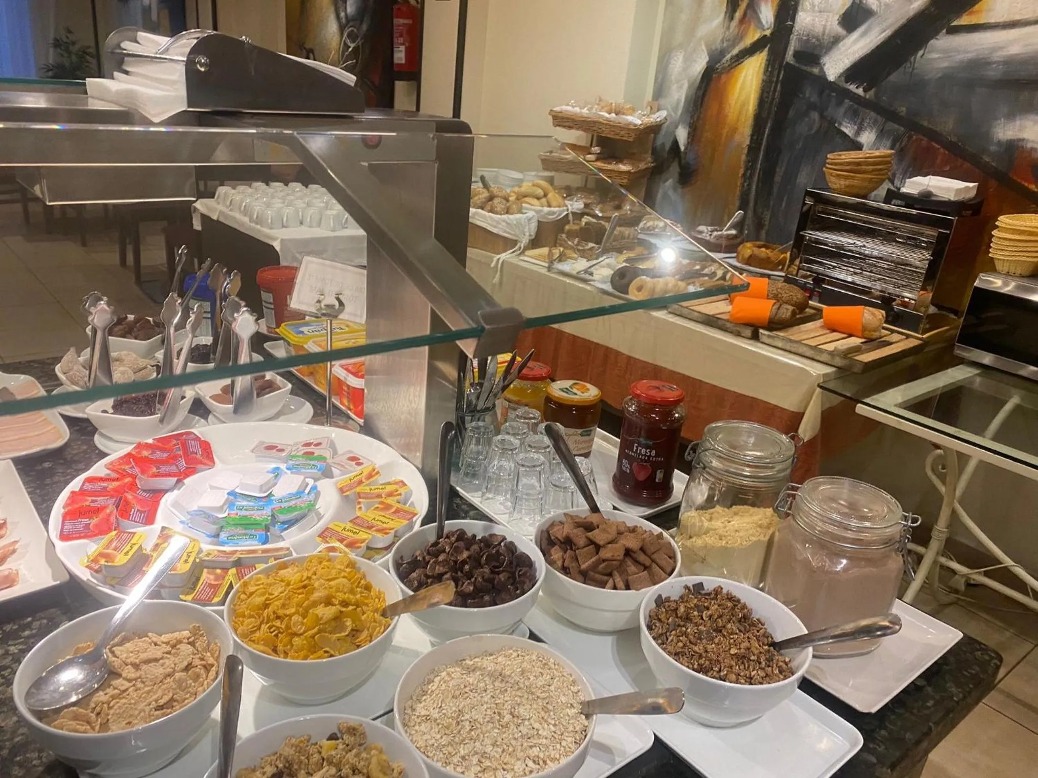 Breakfast in Hotel La Aldea Suites