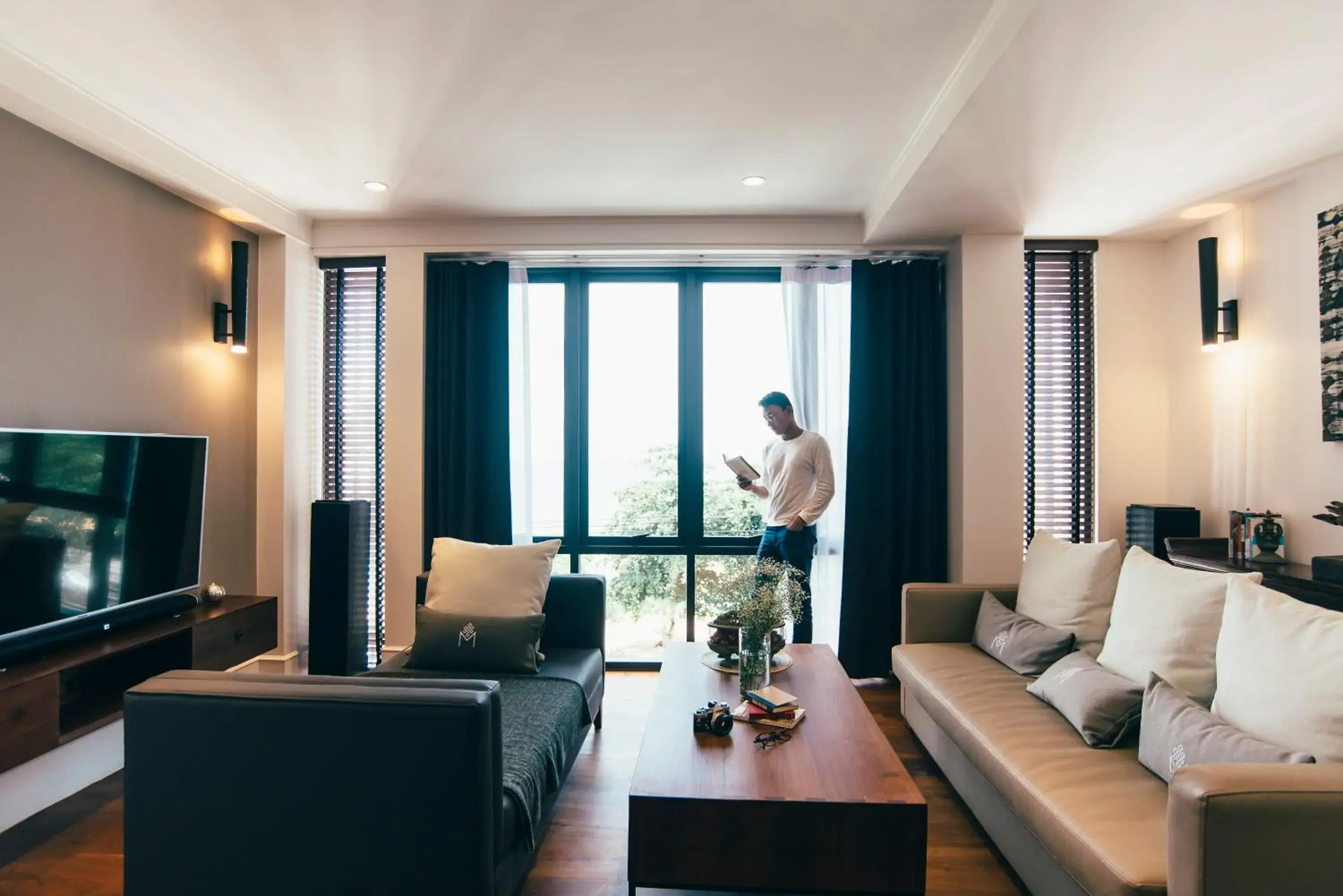 Living room in Marine Beach Hotel Pattaya - SHA Plus Living room in Marine Beach Hotel Pattaya - SHA Plus