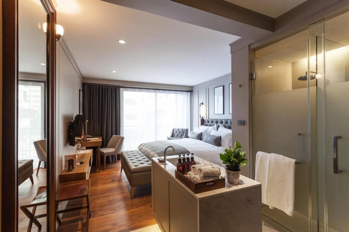 Photo of the whole room, Bed in Marine Beach Hotel Pattaya - SHA Plus