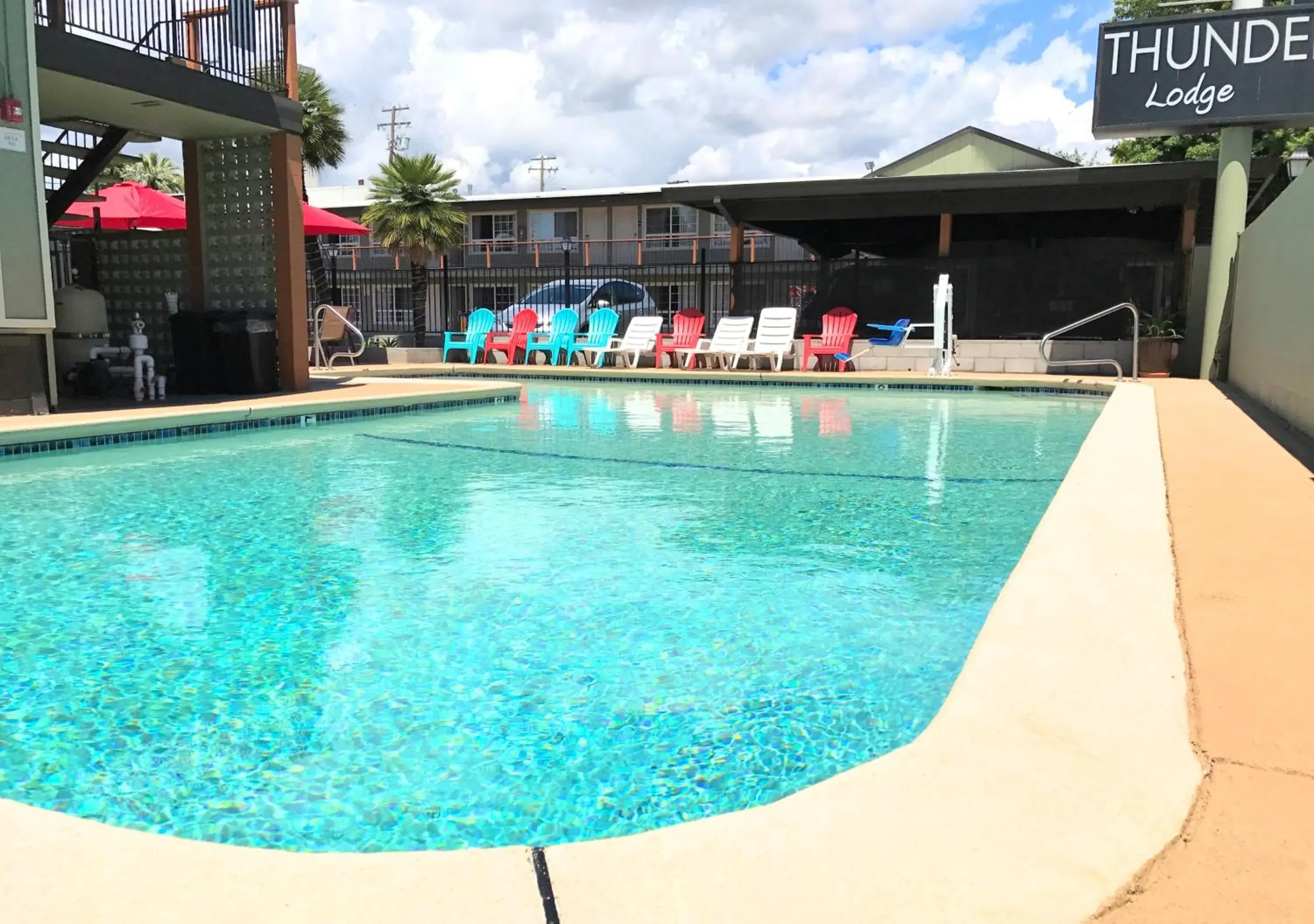Pool view in Thunderbird Lodge Pool view in Thunderbird Lodge
