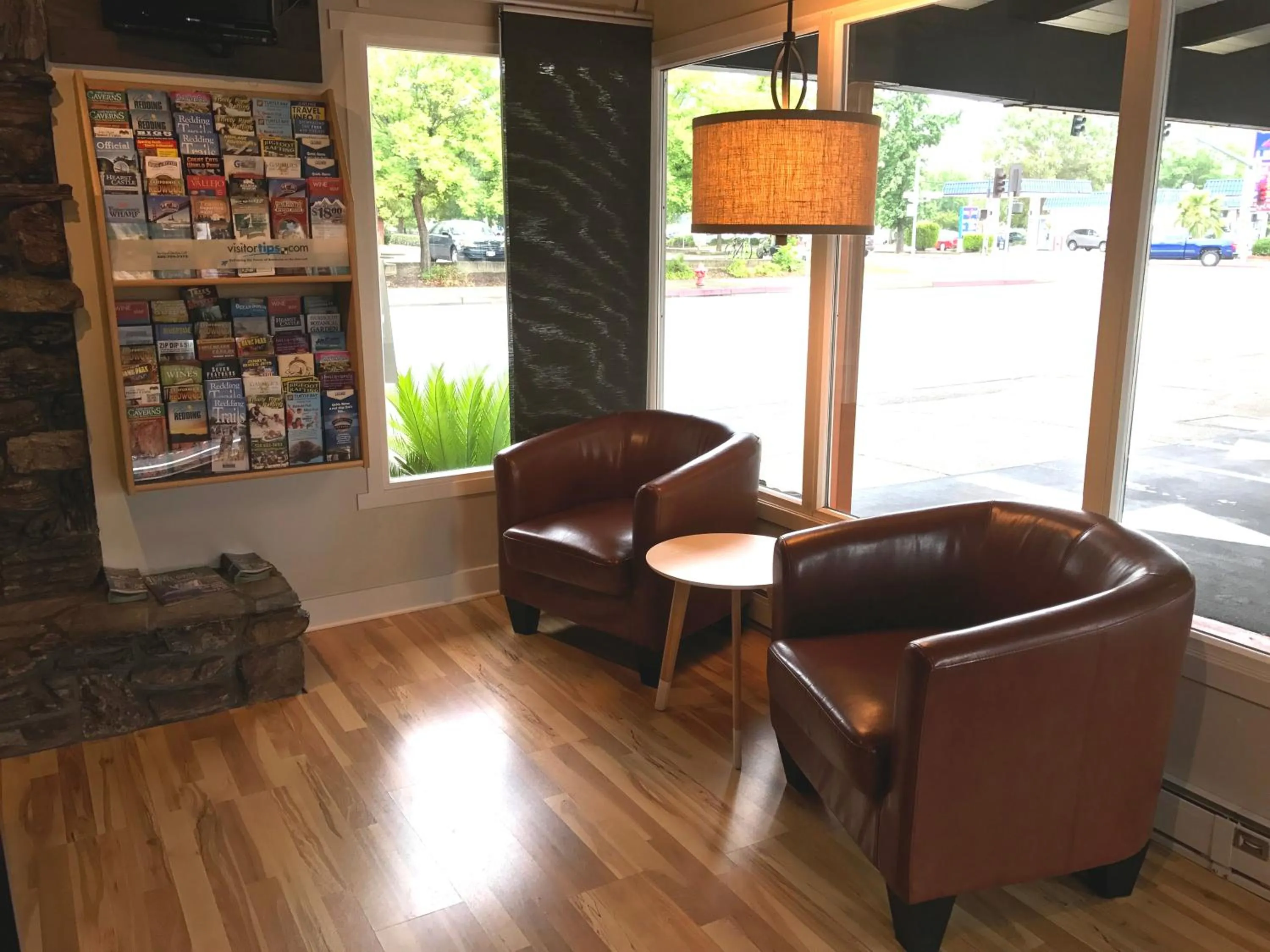 Seating area in Thunderbird Lodge