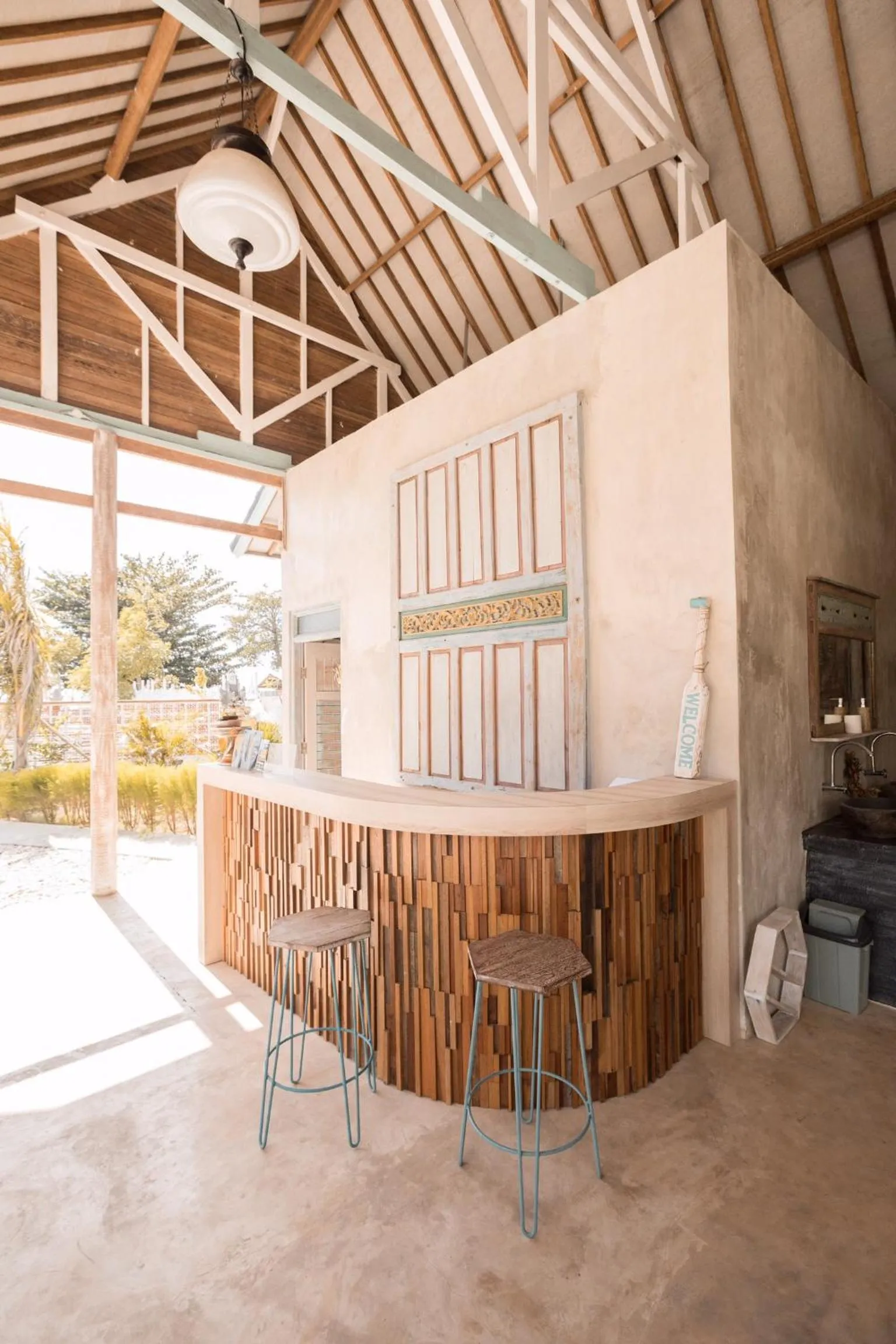 Lobby or reception in La Roja Bungalows