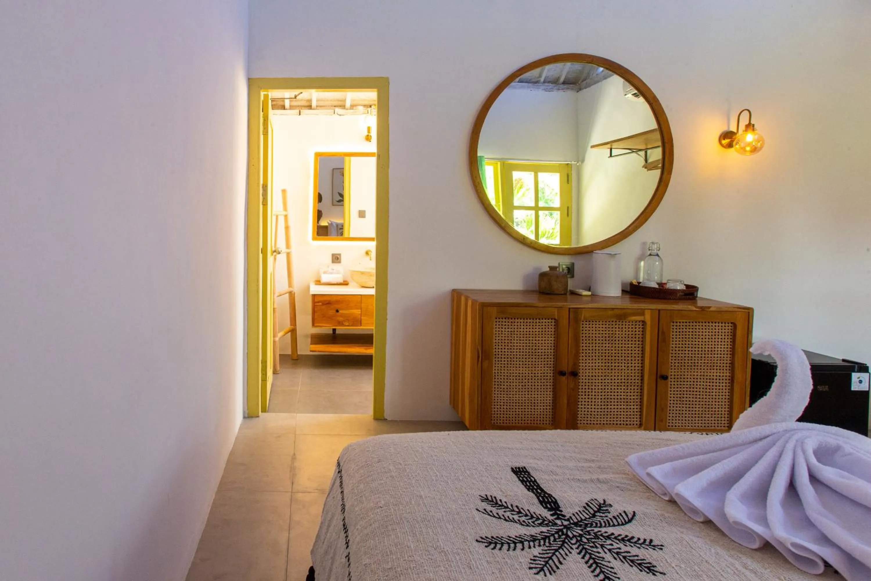 Bed in La Roja Bungalows