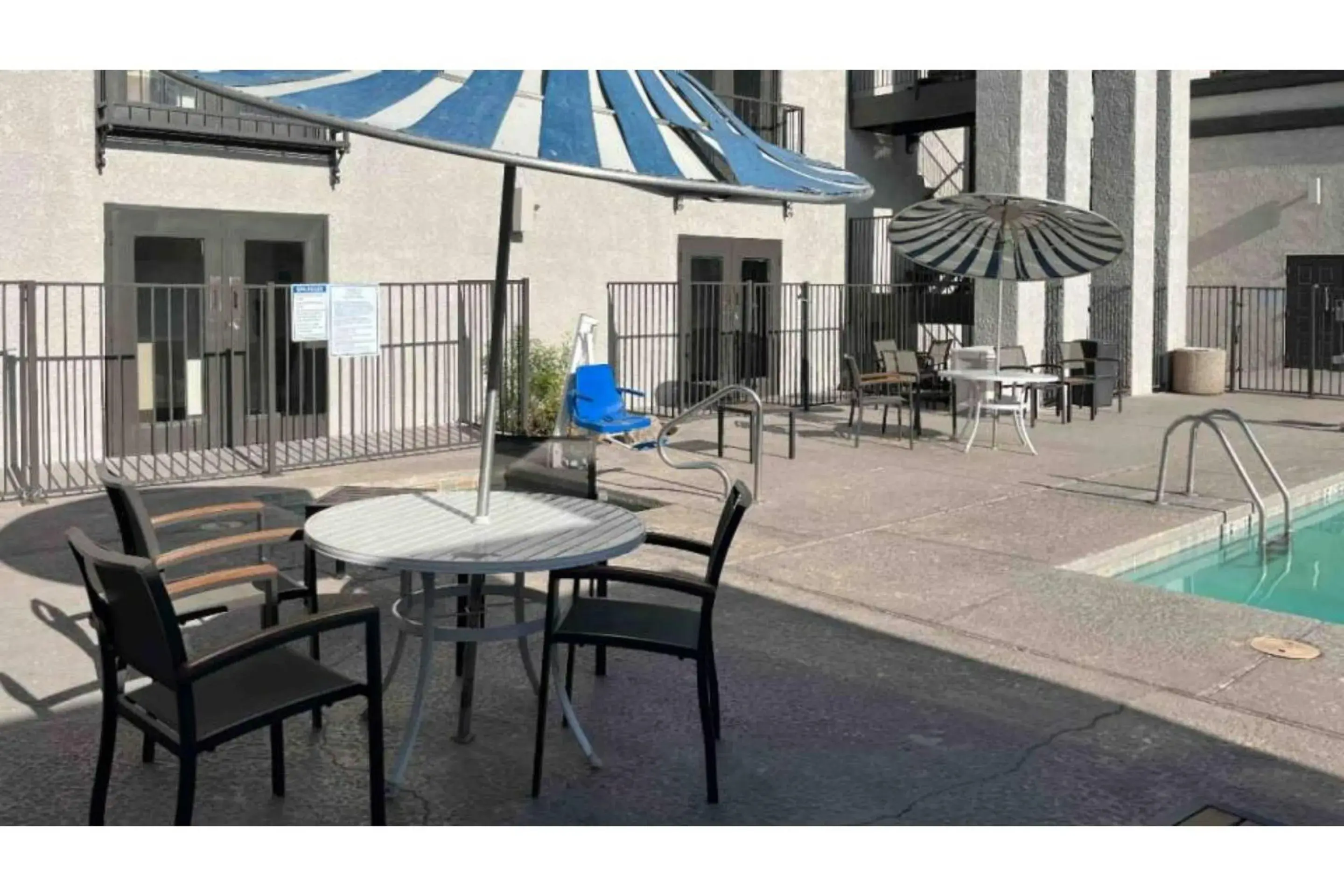 Swimming pool in Motel 6 Tucson, AZ Airport Kino Sports Complex Swimming pool in Motel 6 Tucson, AZ Airport Kino Sports Complex