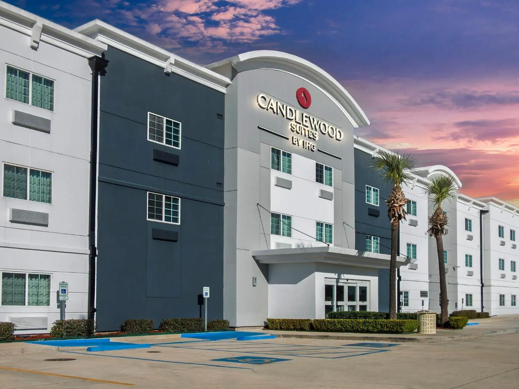 Property building in Candlewood Suites Avondale-New Orleans by IHG Property building in Candlewood Suites Avondale-New Orleans by IHG