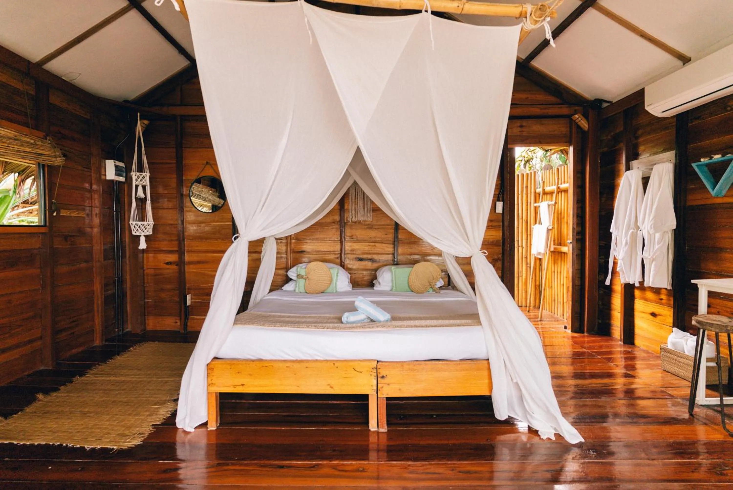 Photo of the whole room, Bed in Soultribe Beach Retreat