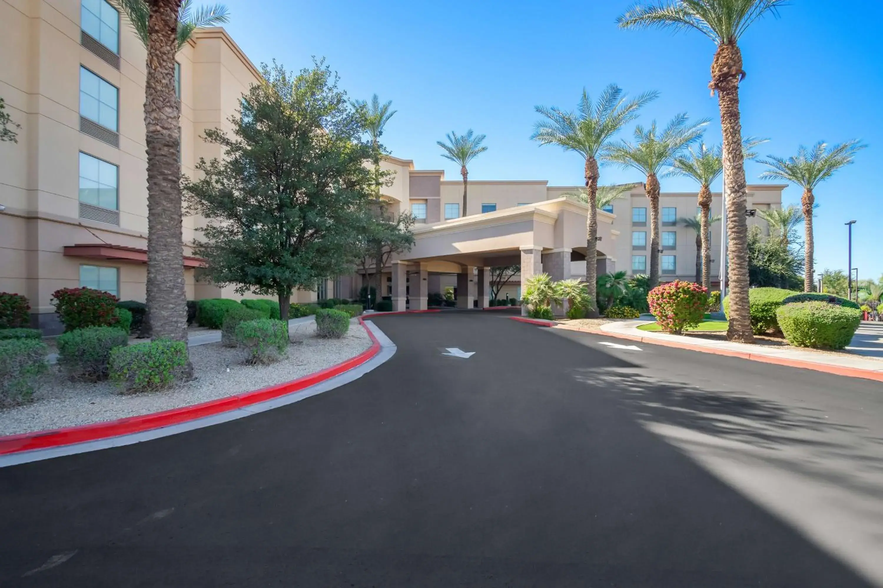 Property building in Hampton Inn & Suites Phoenix/Gilbert Property building in Hampton Inn & Suites Phoenix/Gilbert