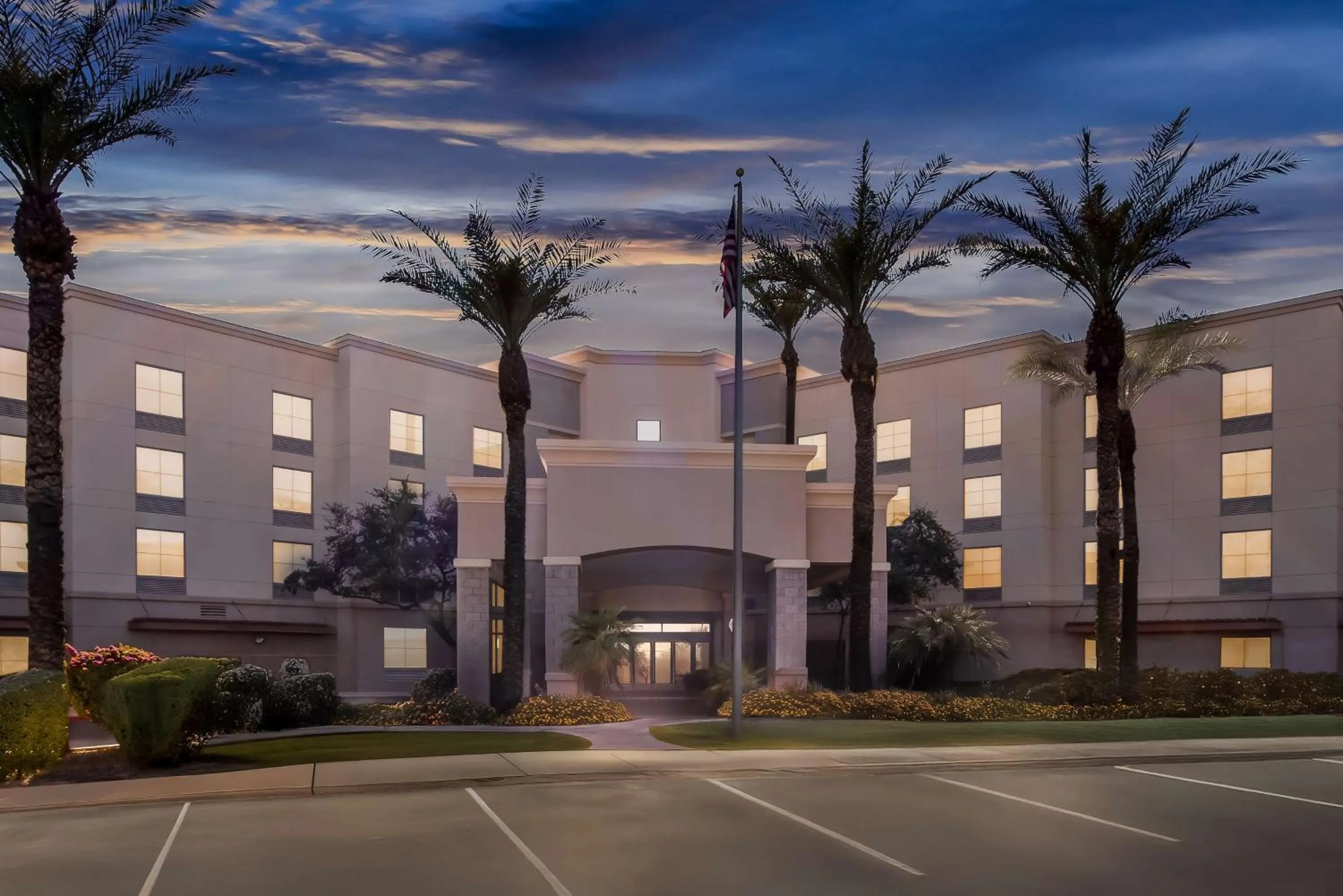 Property building in Hampton Inn & Suites Phoenix/Gilbert