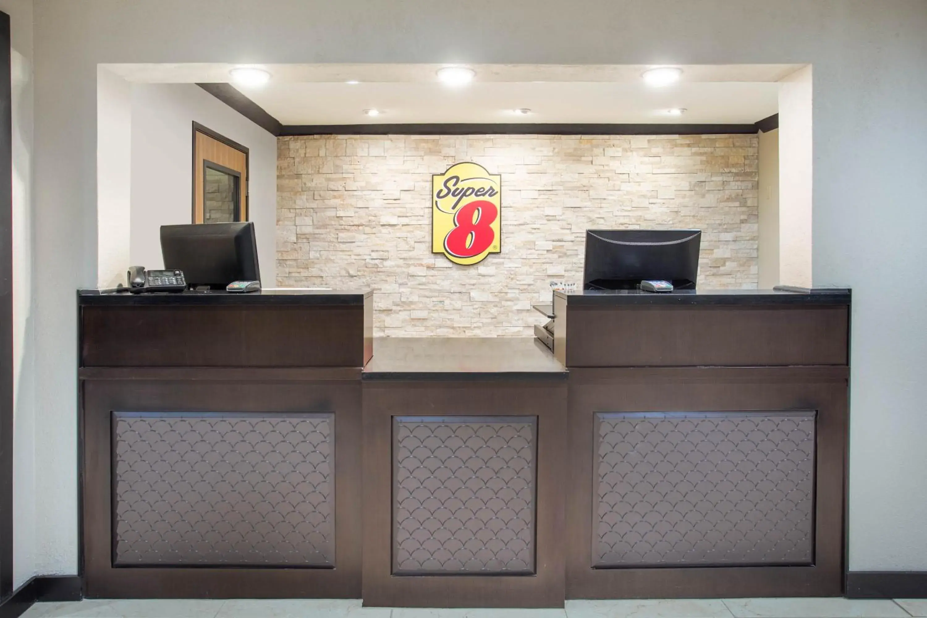 Lobby or reception in Super 8 by Wyndham Billings Lobby or reception in Super 8 by Wyndham Billings
