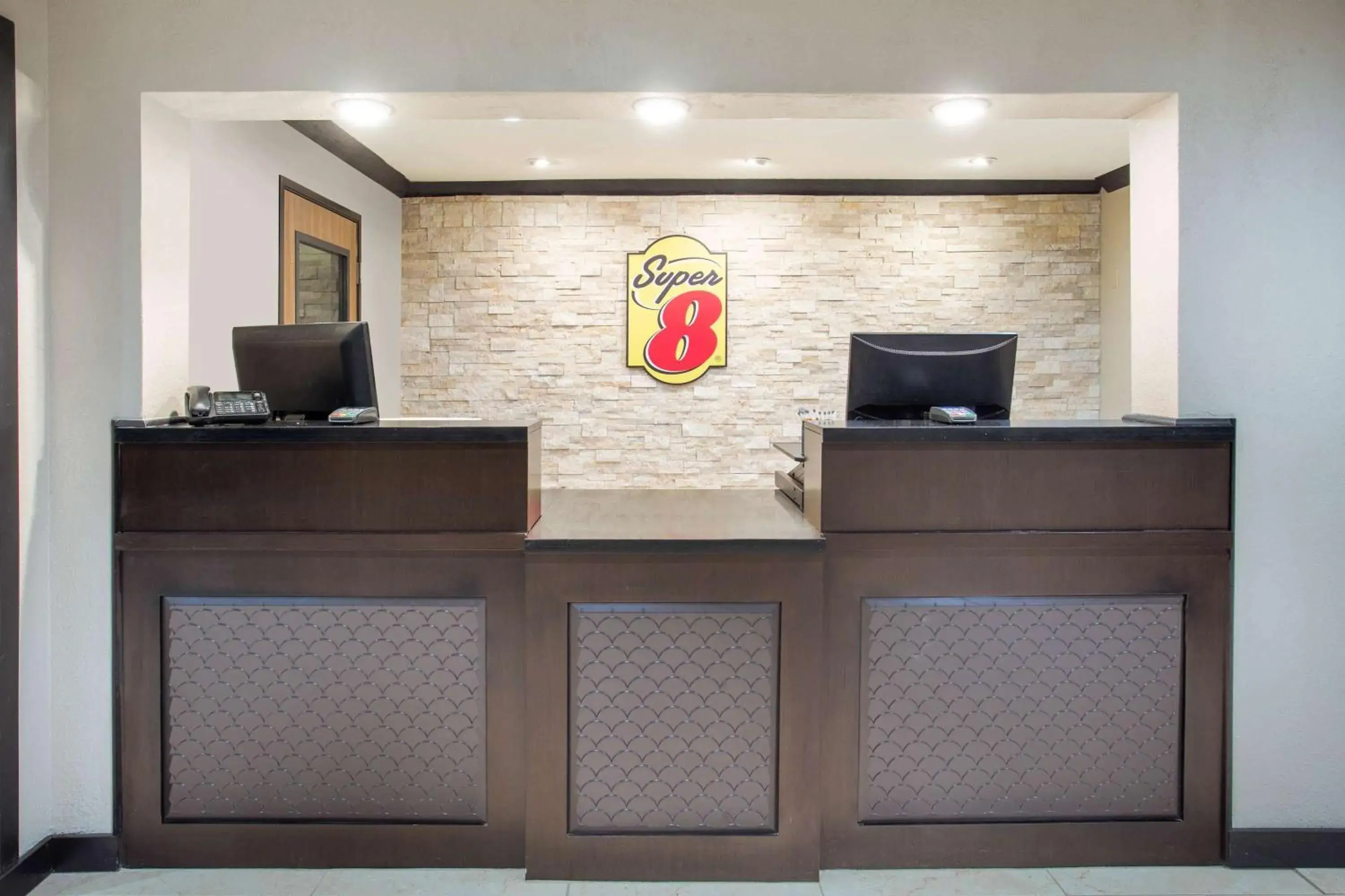 Lobby or reception in Super 8 by Wyndham Billings Lobby or reception in Super 8 by Wyndham Billings