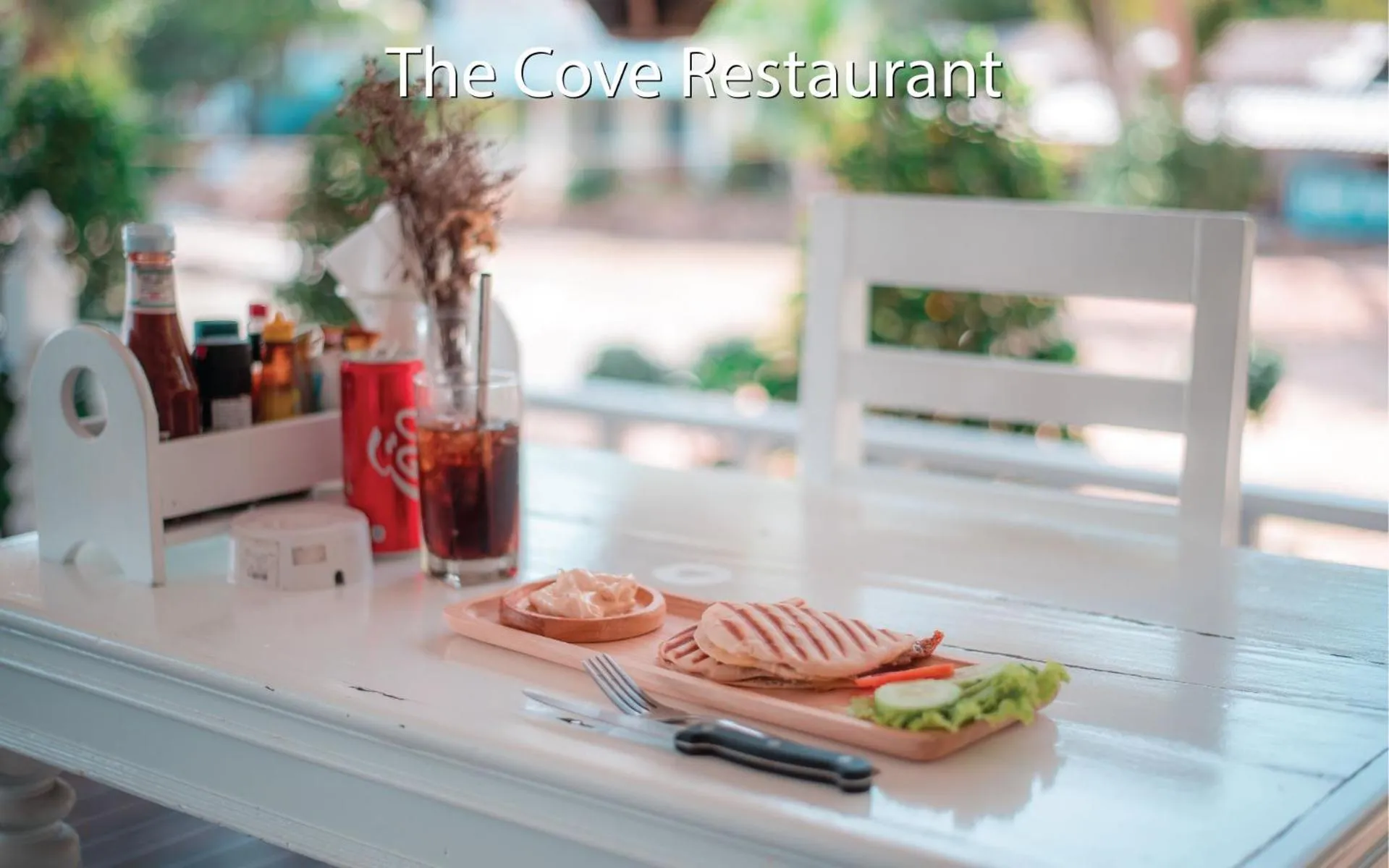 Restaurant/places to eat in Assava Dive Resort - SHA Plus