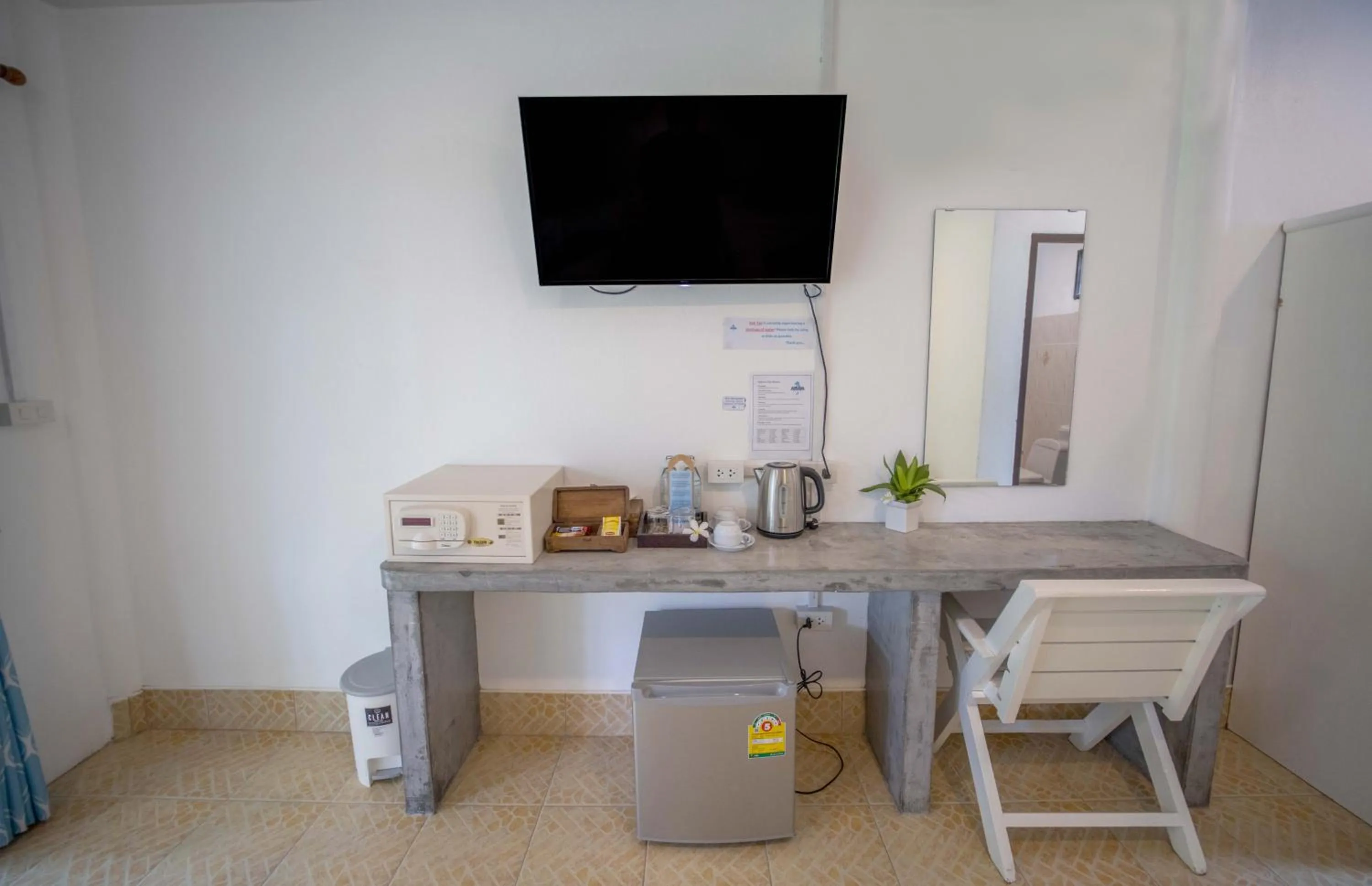 TV and multimedia in Assava Dive Resort - SHA Plus