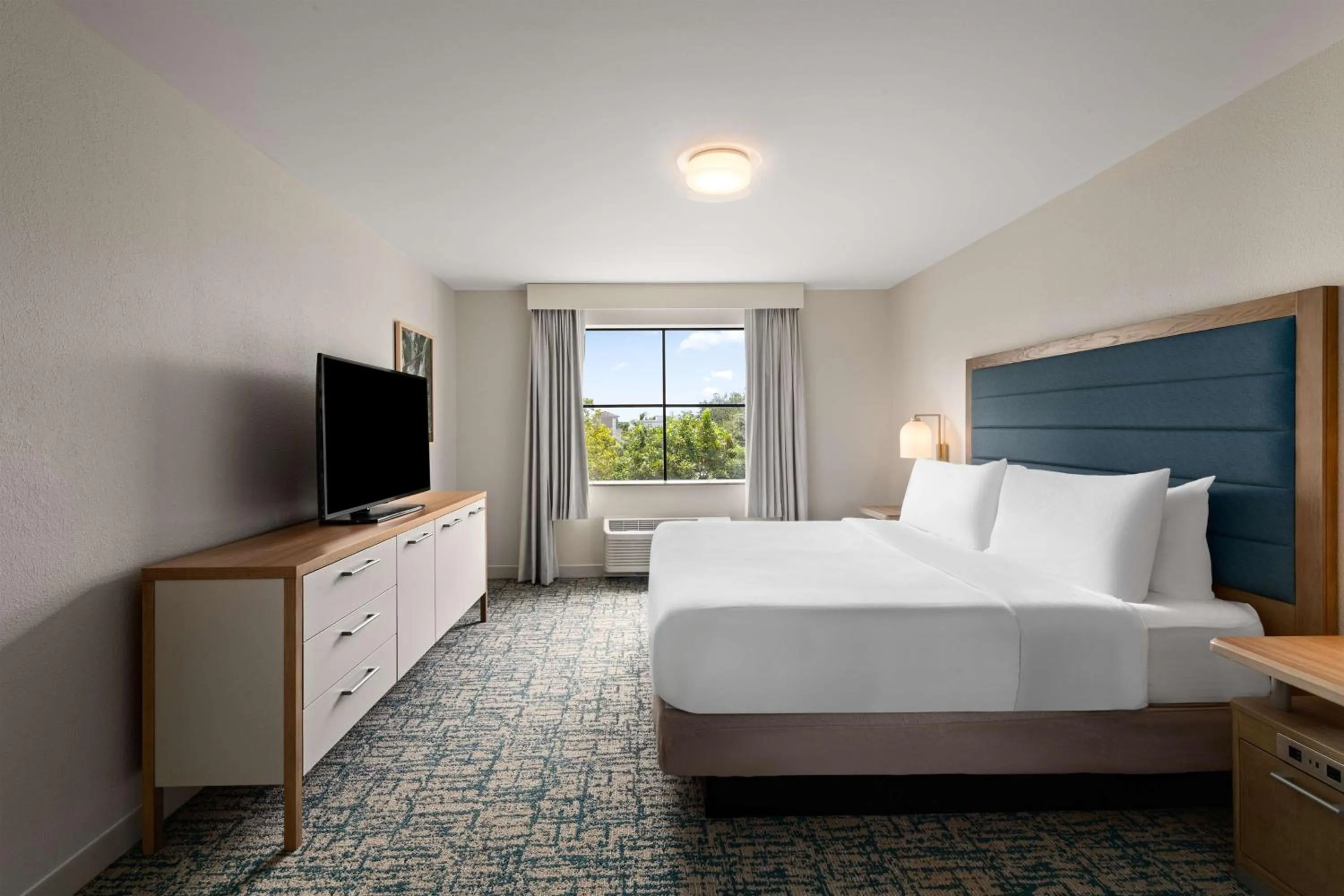 Bedroom, Bed in Homewood Suites by Hilton West Palm Beach