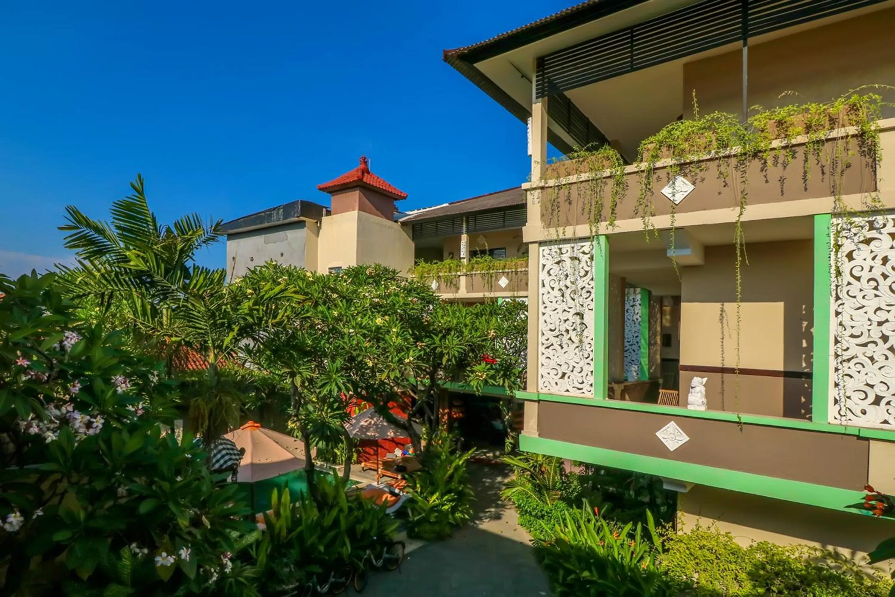 Property building in Capital O 1666 Grand Pudjawan Hotel Near Kuta Beach