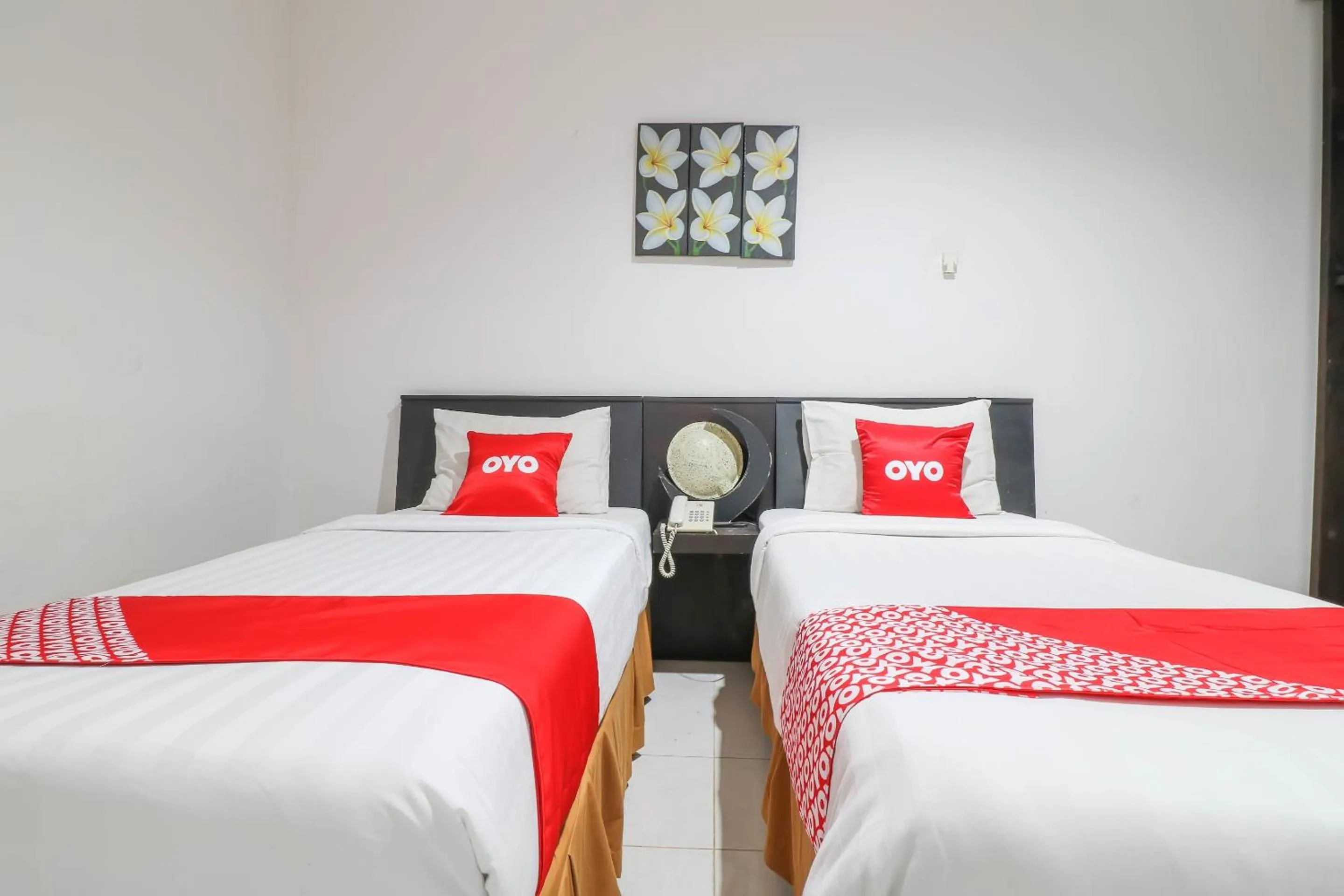 Bedroom, Bed in Capital O 1666 Grand Pudjawan Hotel Near Kuta Beach